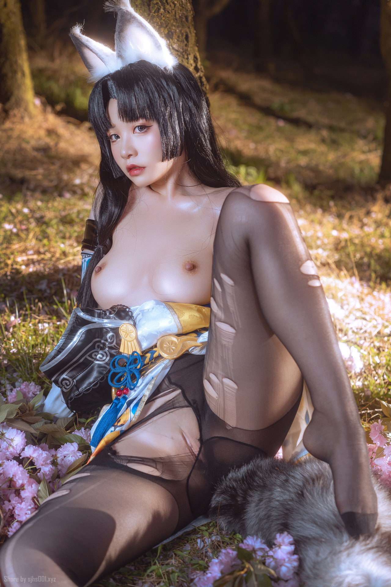 Nekokoyoshi 爆机少女喵小吉, 写真集 永劫无间 胡桃+V