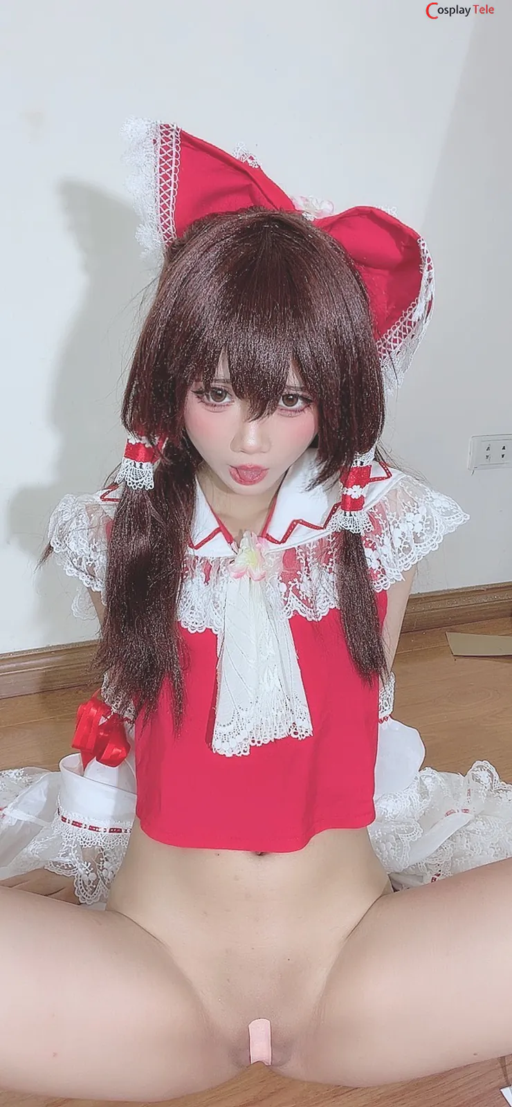 PoppaChan cosplay Reimu Hakurei – Touhou Project