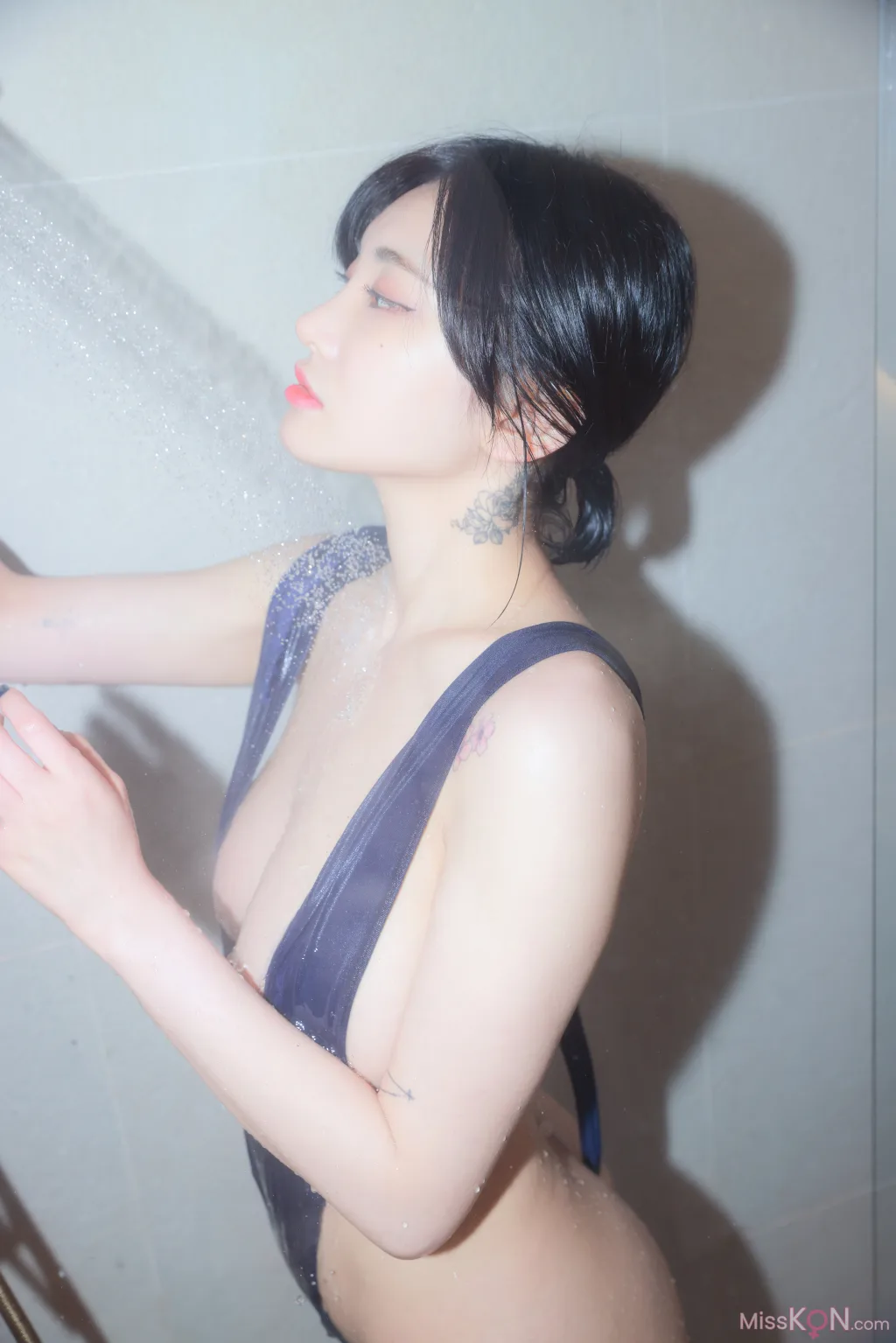 Sula (설아)_ Navy Bodysuit