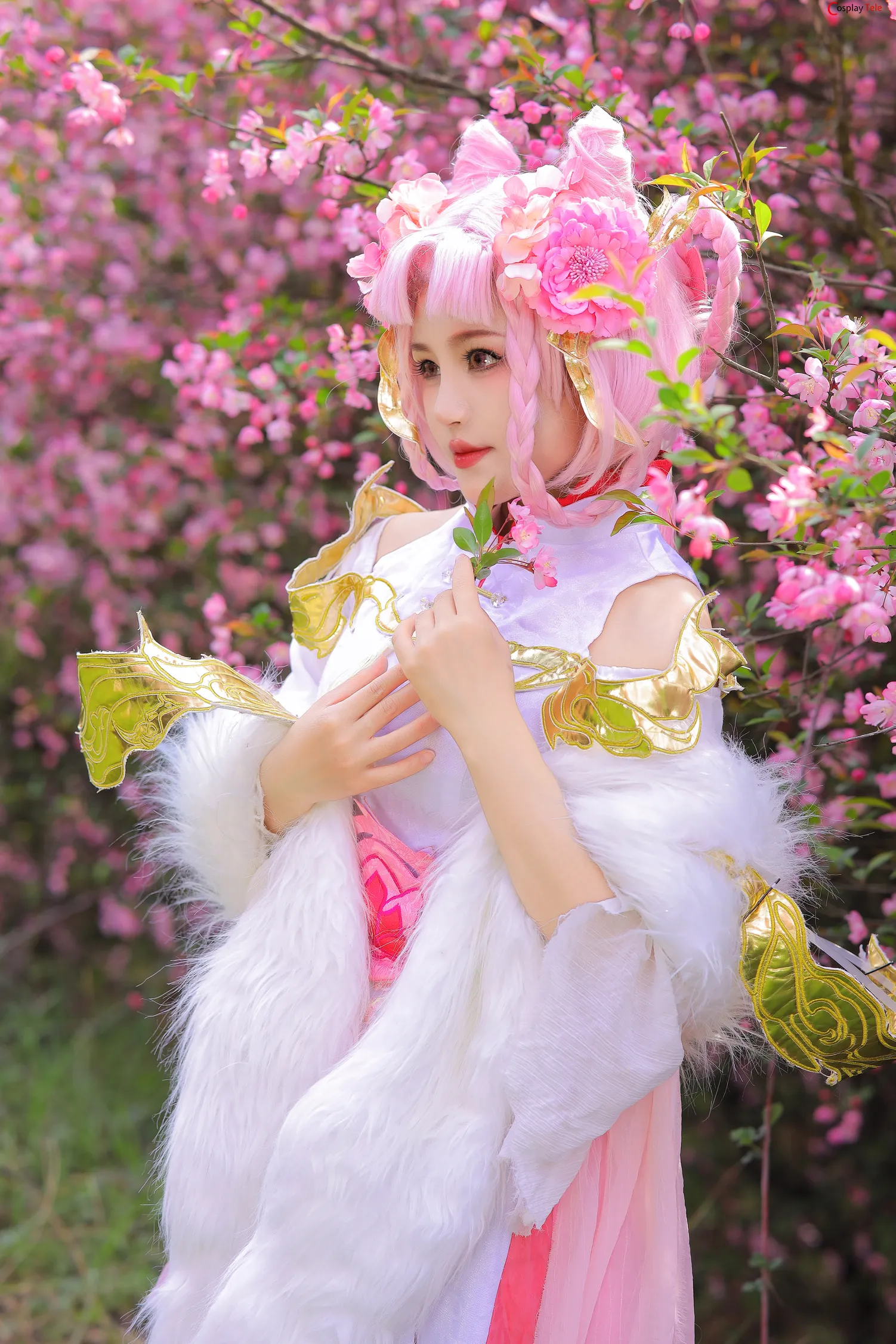 Taonuan222 (桃暖酱) cosplay Chang’e – King Of Glory