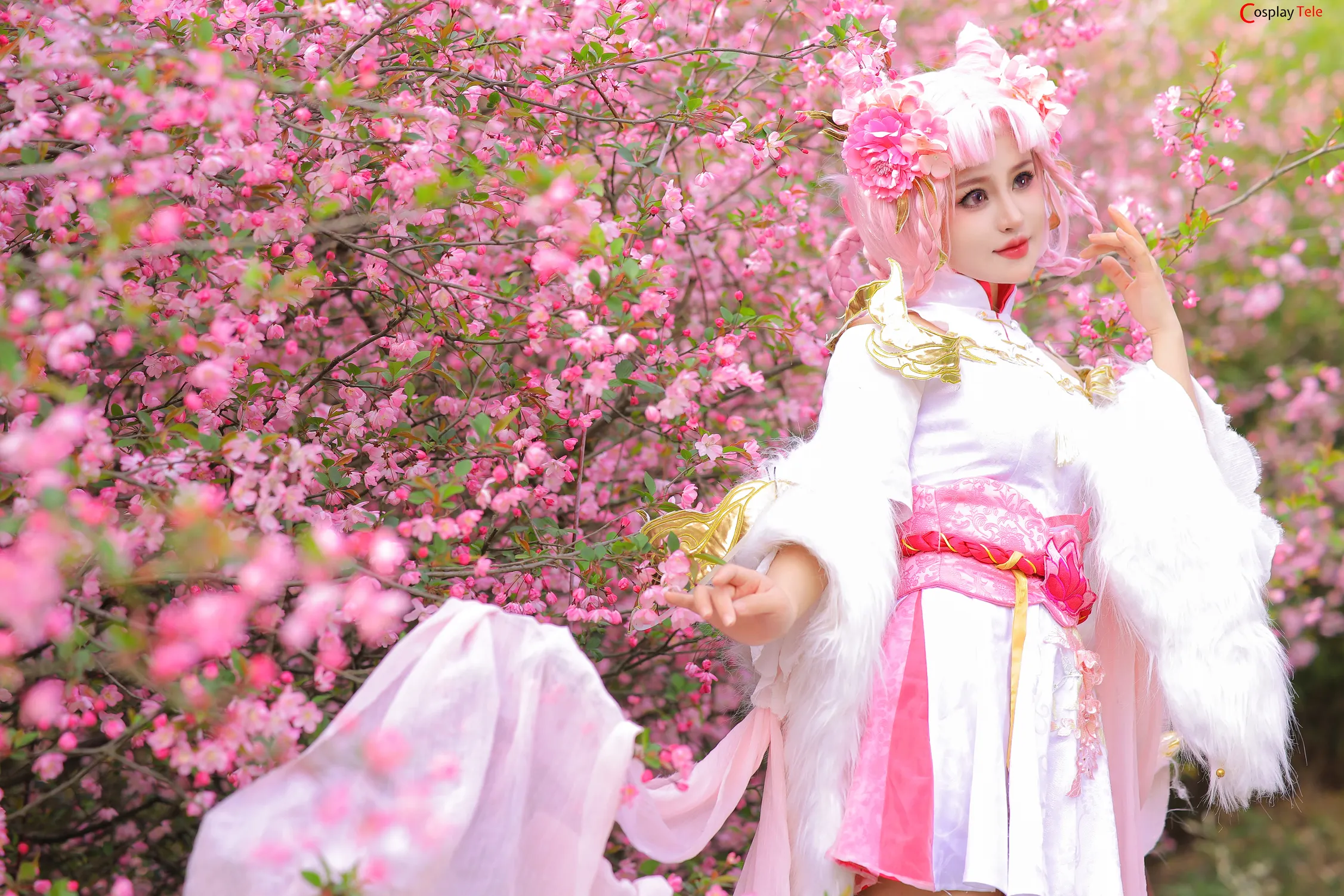 Taonuan222 (桃暖酱) cosplay Chang’e – King Of Glory