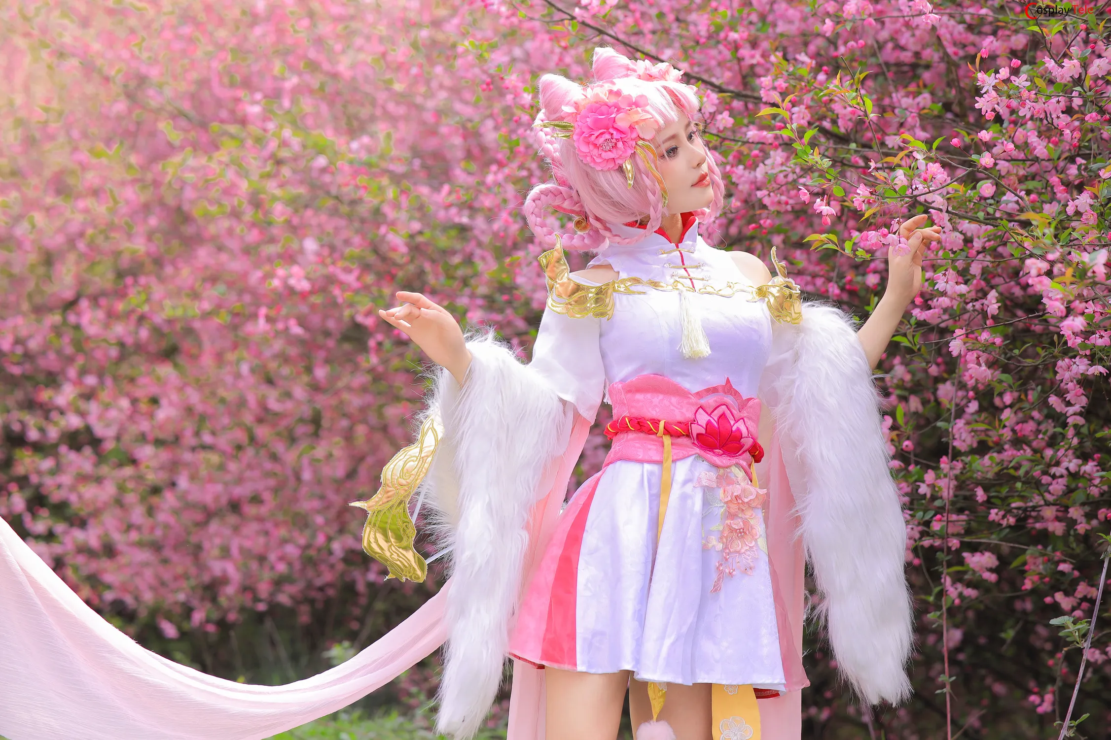 Taonuan222 (桃暖酱) cosplay Chang’e – King Of Glory