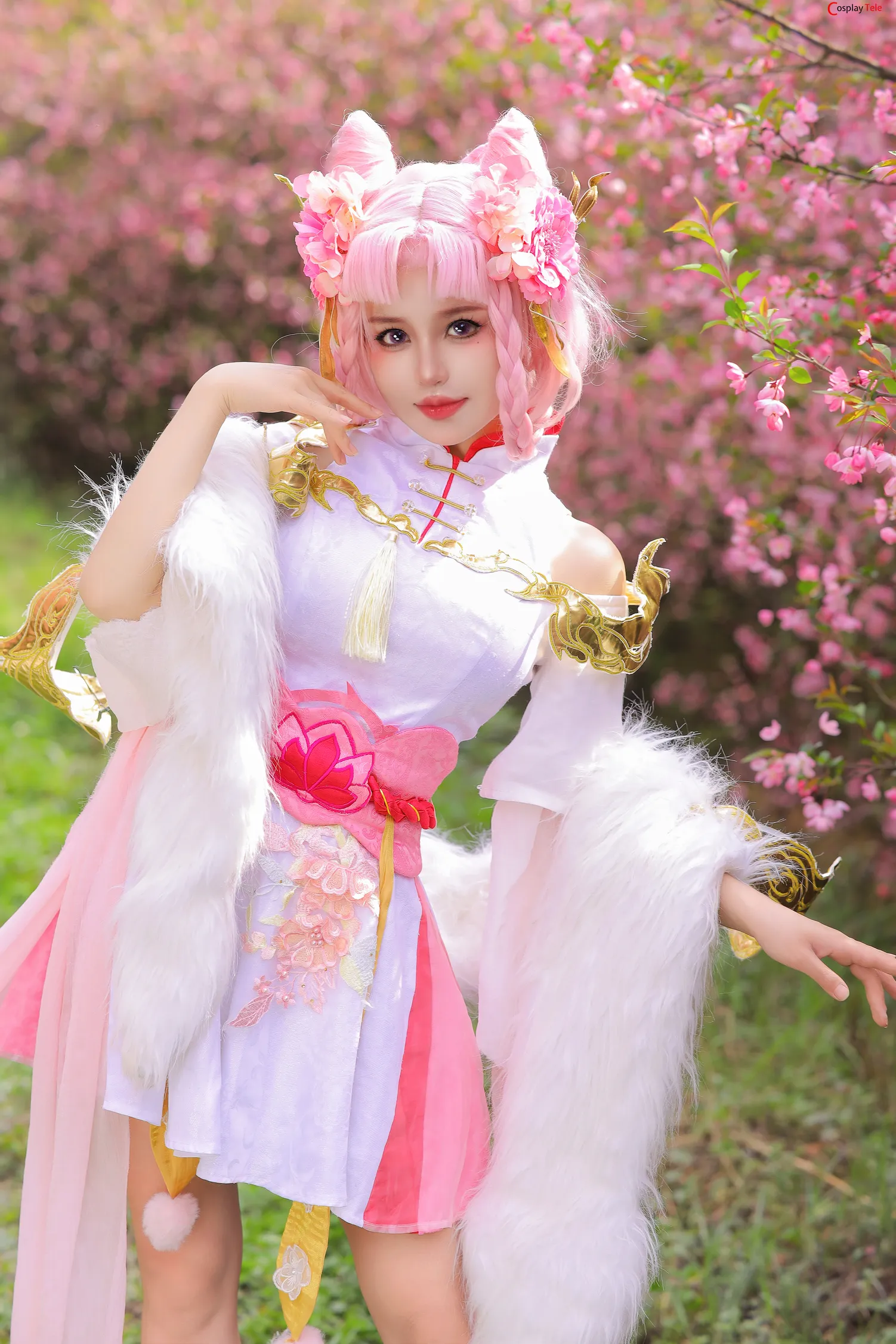 Taonuan222 (桃暖酱) cosplay Chang’e – King Of Glory