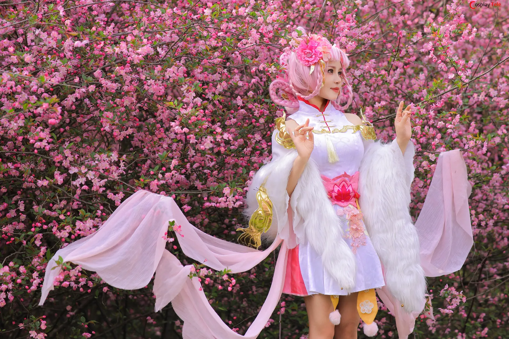 Taonuan222 (桃暖酱) cosplay Chang’e – King Of Glory