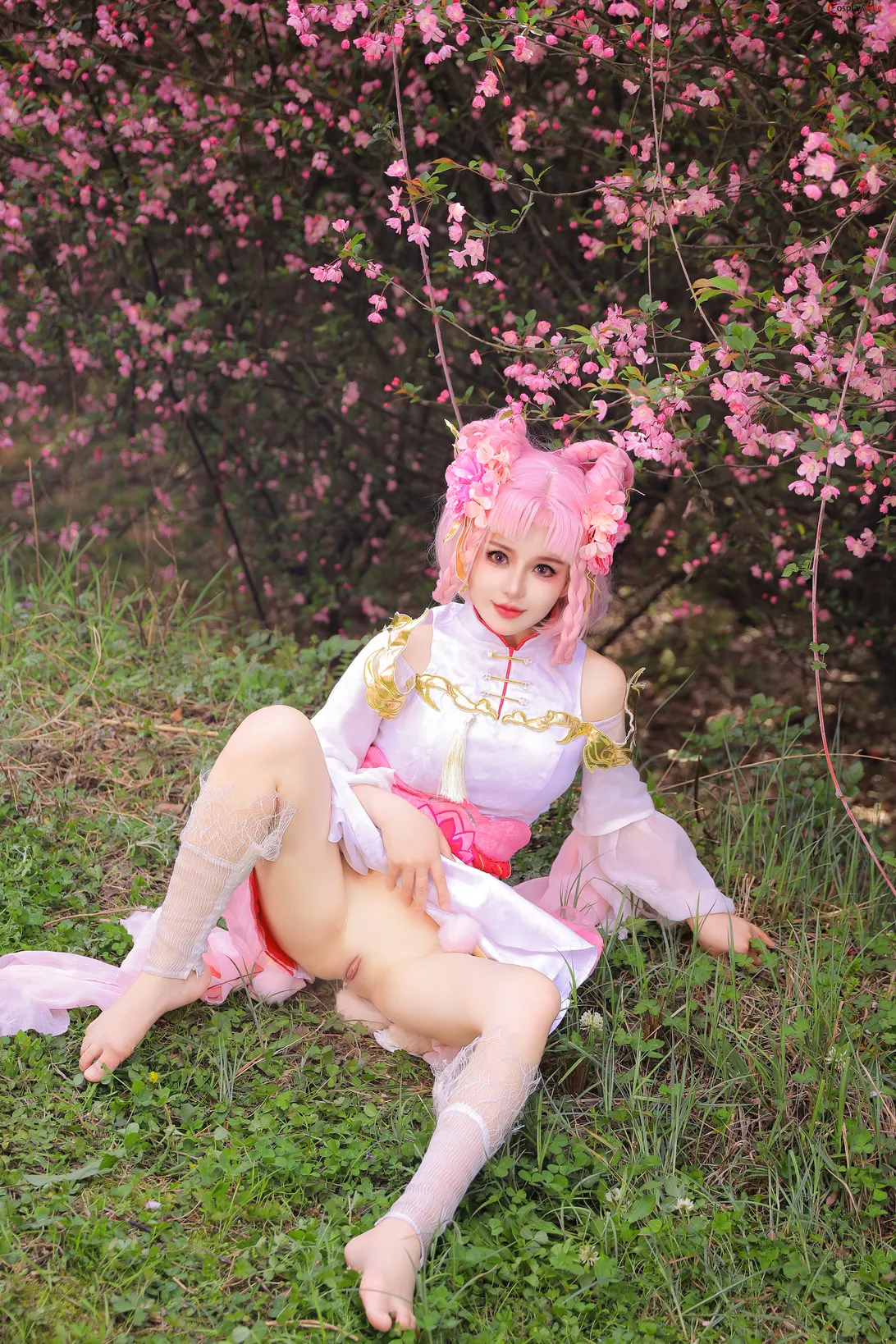 Taonuan222 (桃暖酱) cosplay Chang’e – King Of Glory