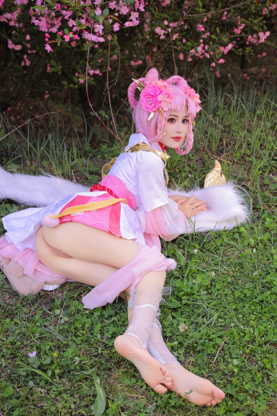 Taonuan222 (桃暖酱) cosplay Chang’e – King Of Glory