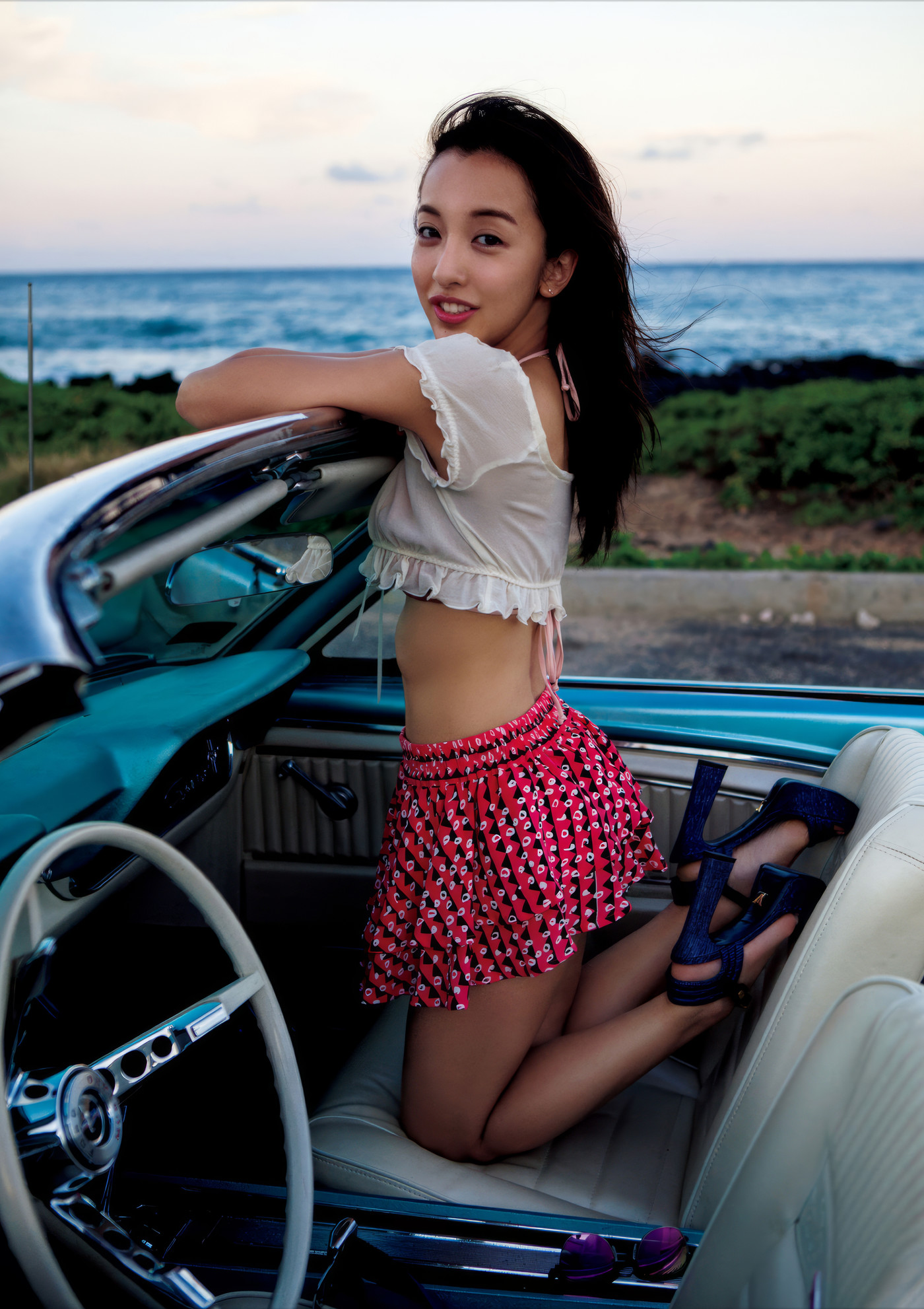 Tomomi Itano 板野友美, 写真集 「release」 Set.03