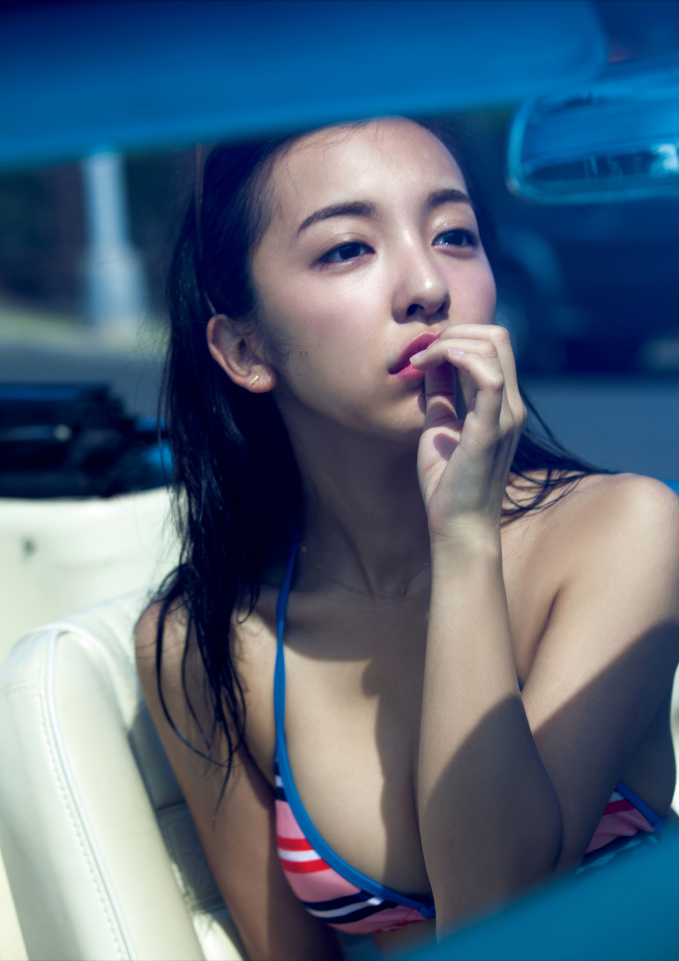 Tomomi Itano 板野友美, 写真集 「release」 Set.03