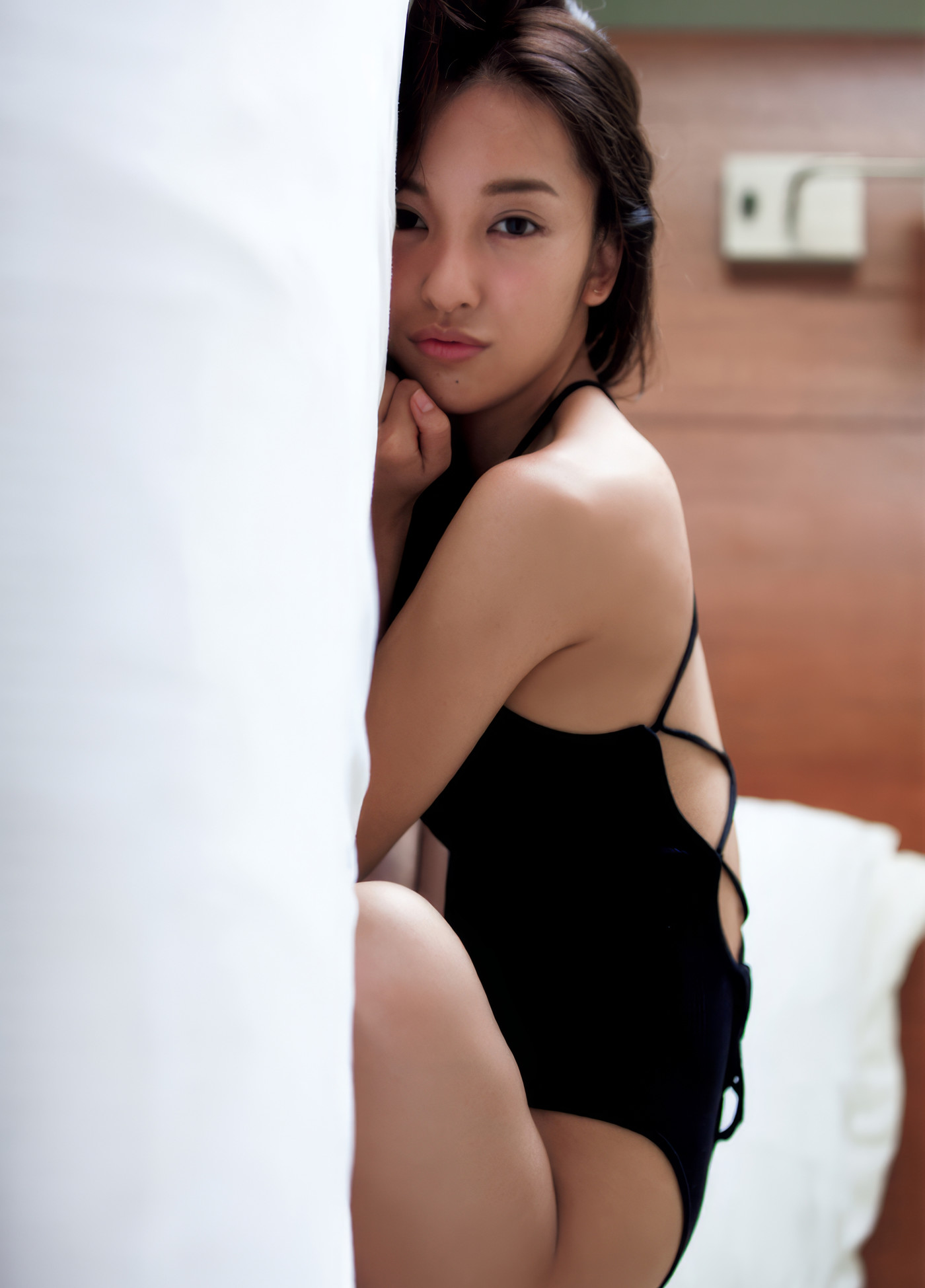 Tomomi Itano 板野友美, 写真集 「release」 Set.05