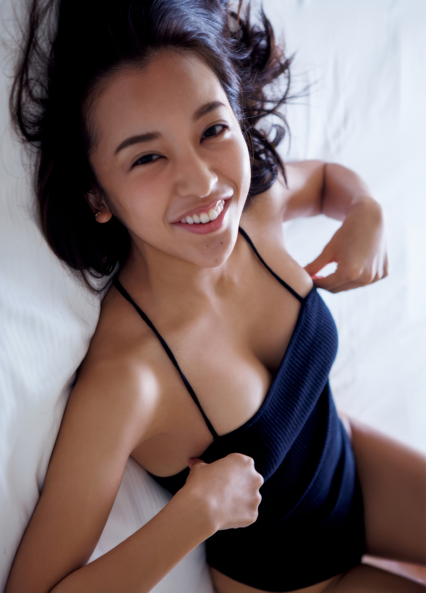 Tomomi Itano 板野友美, 写真集 「release」 Set.05