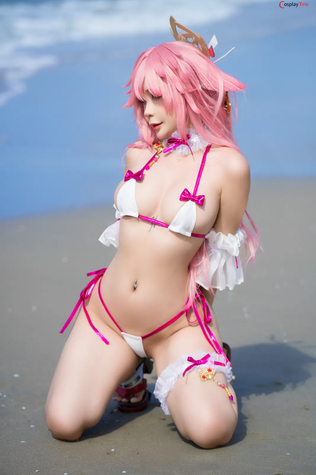 Umeko J cosplay Yae Miko – Genshin Impact