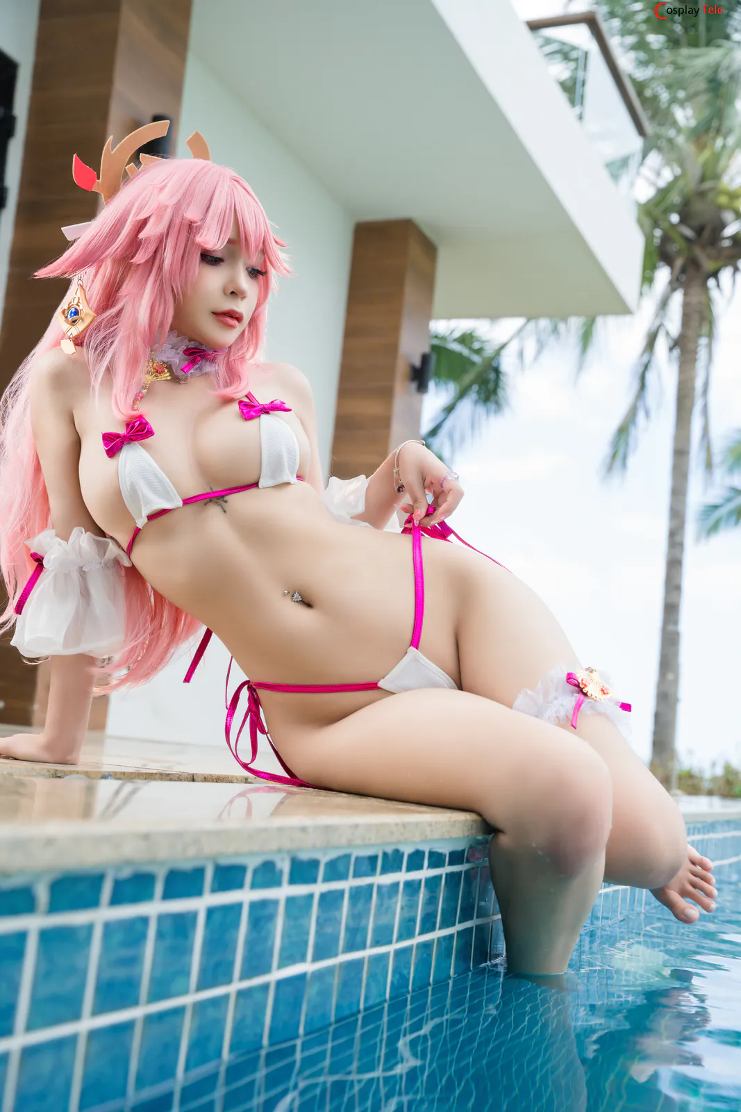 Umeko J cosplay Yae Miko – Genshin Impact