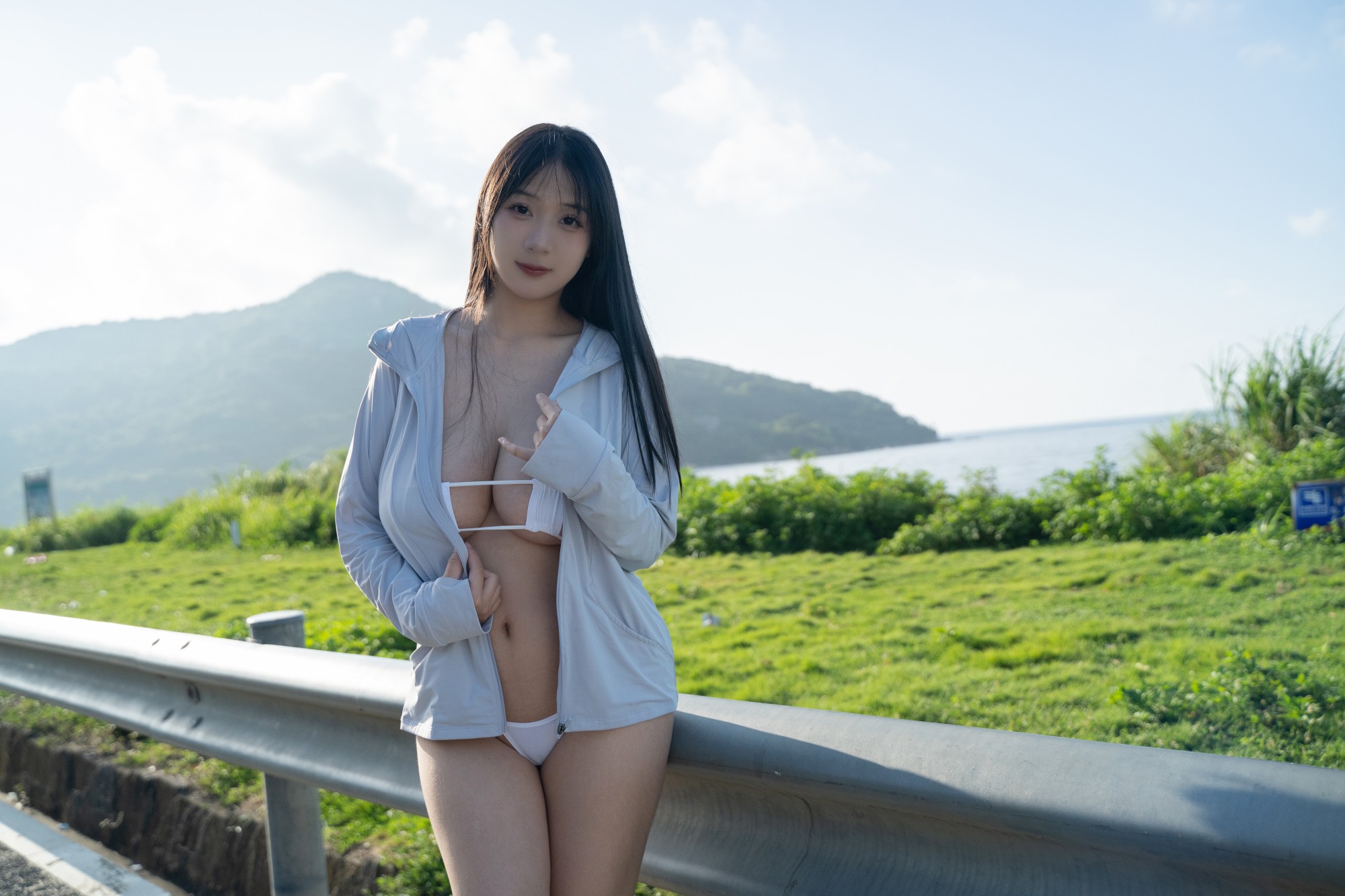 HornyCos - Busty Asian Teen Shows Off Beautiful Body Outdoors (Patreon)