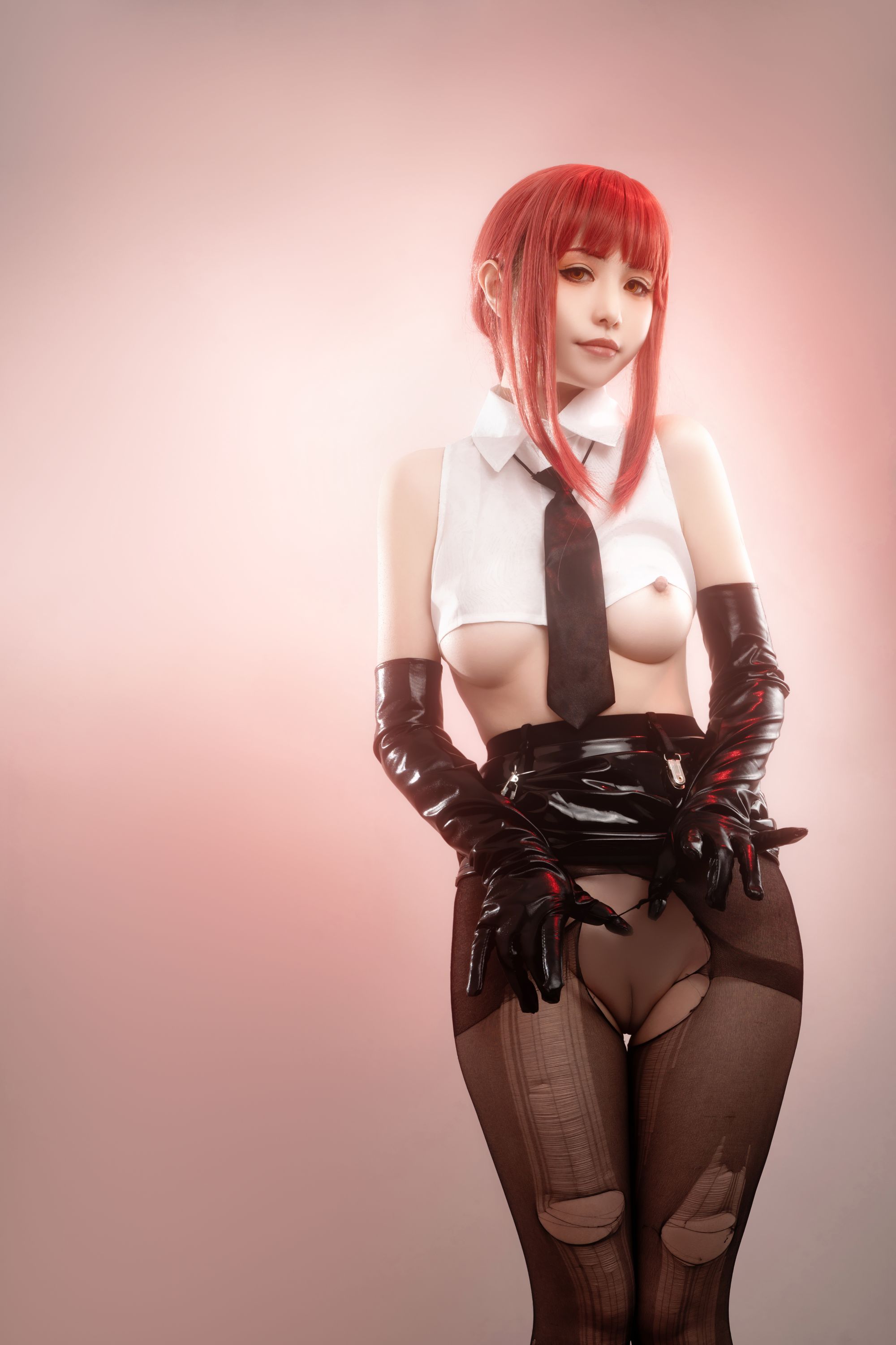 HornyCos - Red-Haired Petite Beauty Cosplays As Chainsaw Man Makima (Patreon)