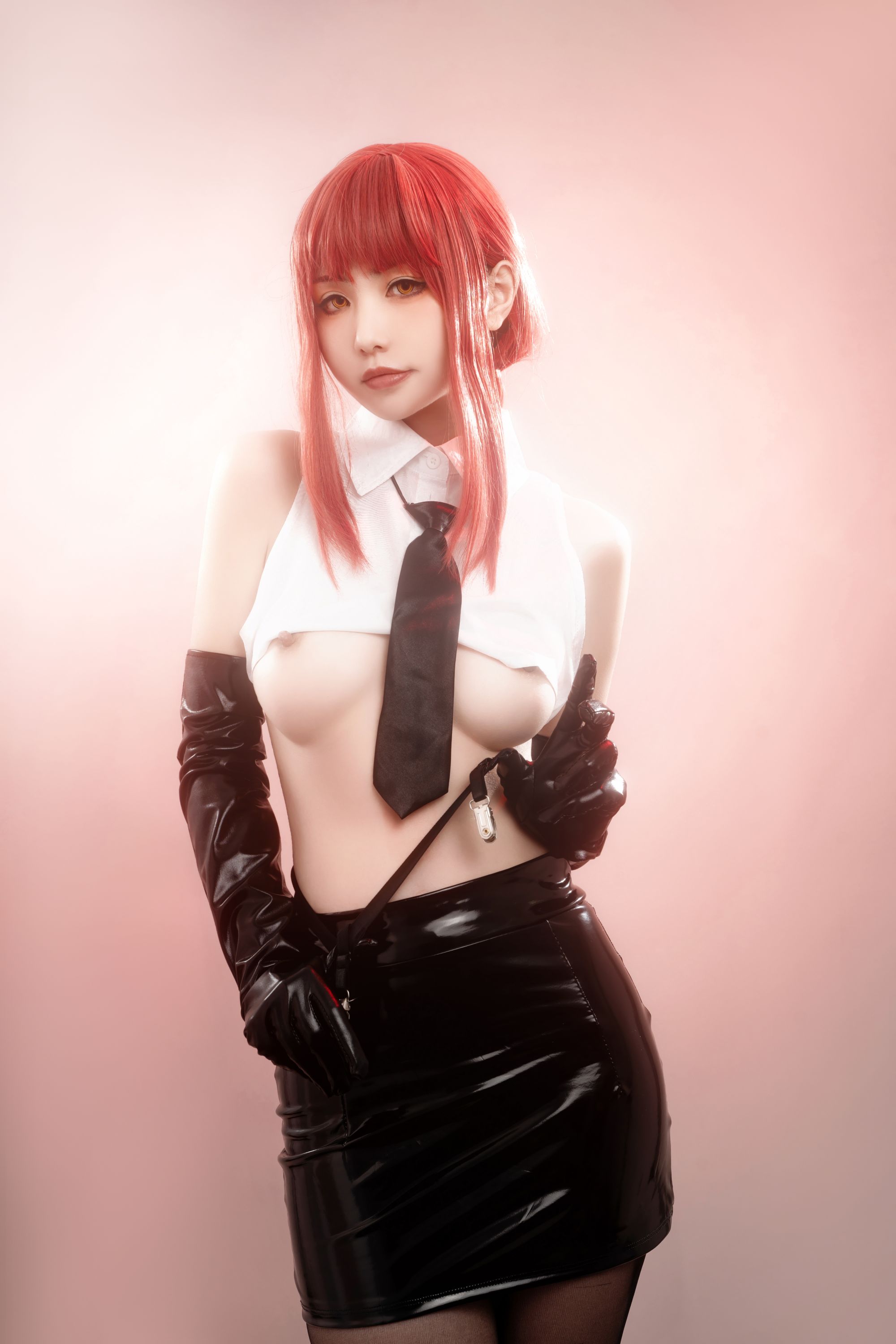 HornyCos - Red-Haired Petite Beauty Cosplays As Chainsaw Man Makima (Patreon)