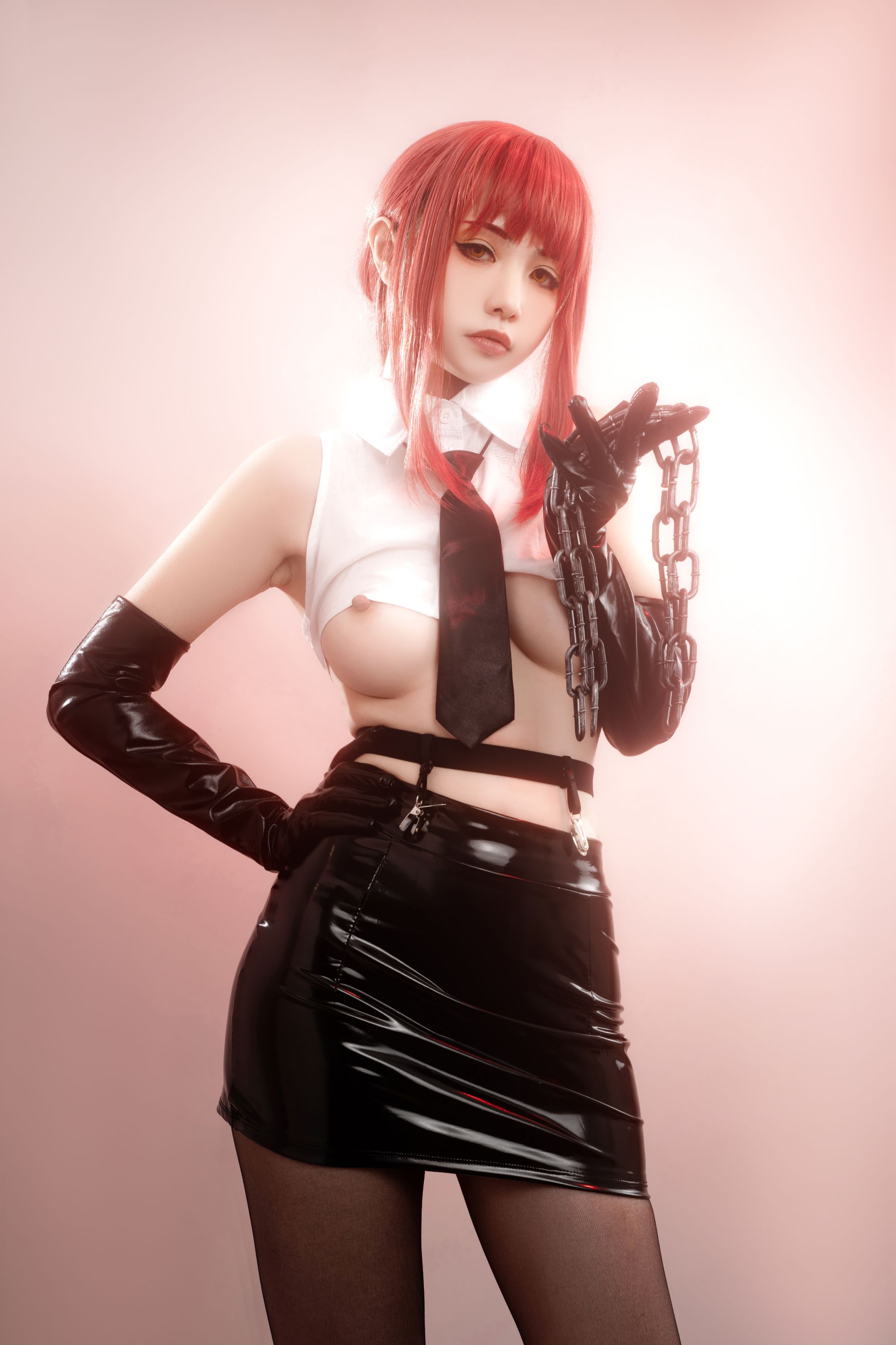 HornyCos - Red-Haired Petite Beauty Cosplays As Chainsaw Man Makima (Patreon)