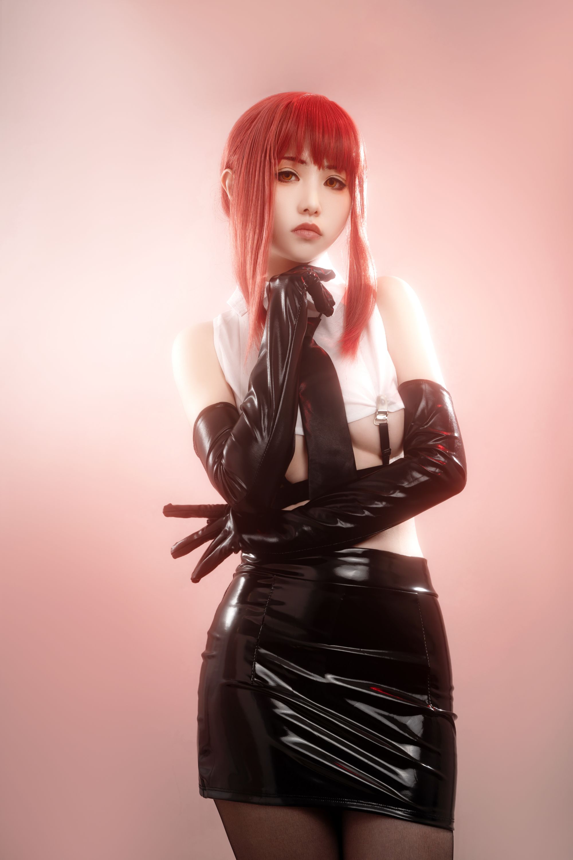 HornyCos - Red-Haired Petite Beauty Cosplays As Chainsaw Man Makima (Patreon)