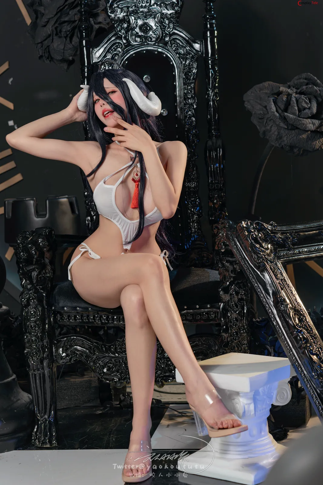 咬一口兔娘ovo (Yaokoututu) cosplay Albedo Succubus – Overlord 27 咬一口兔娘ovo (Yaokoututu) cosplay Albedo Succubus – Overlord