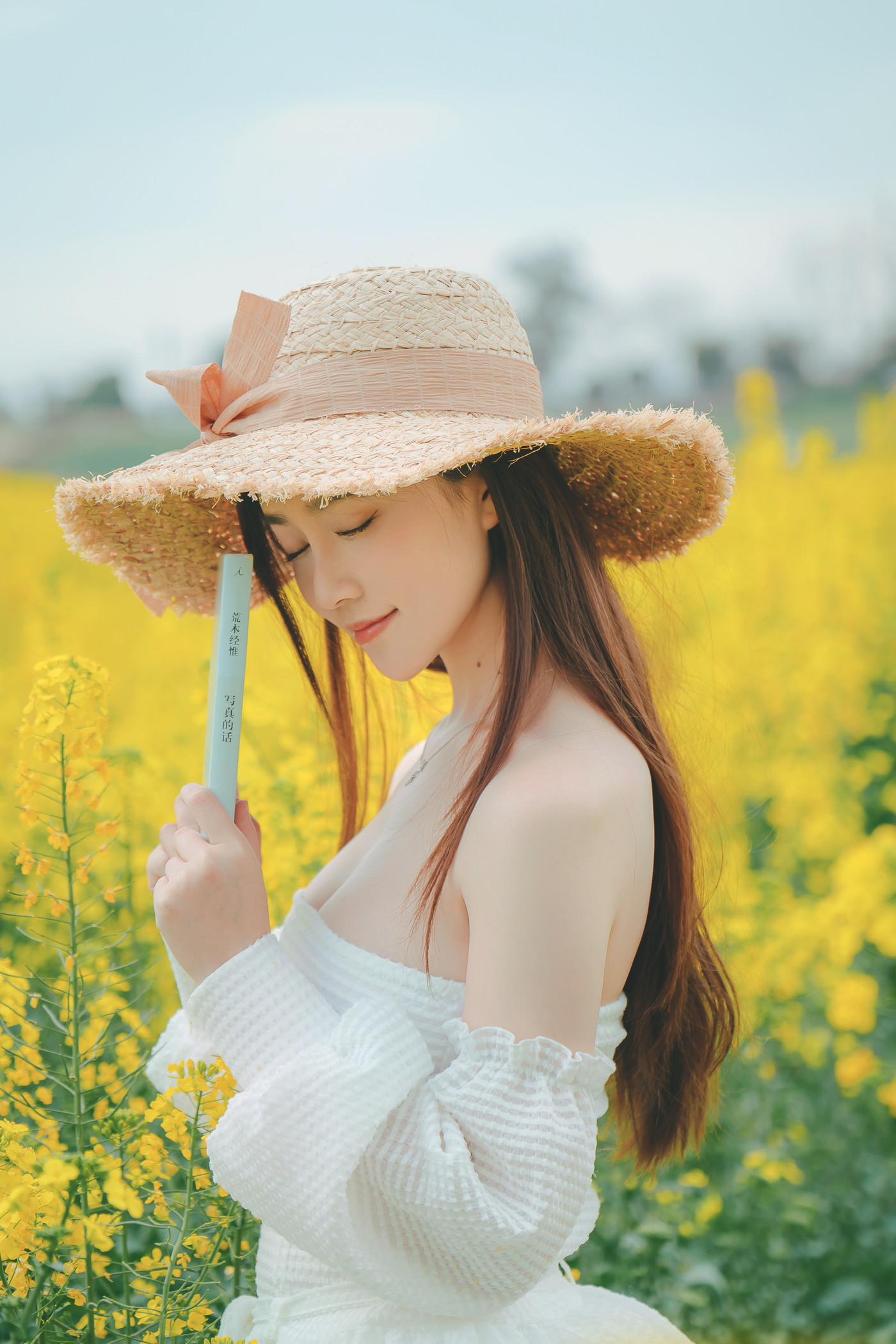 年年Nnian, 写真集 花野 Flower Garden