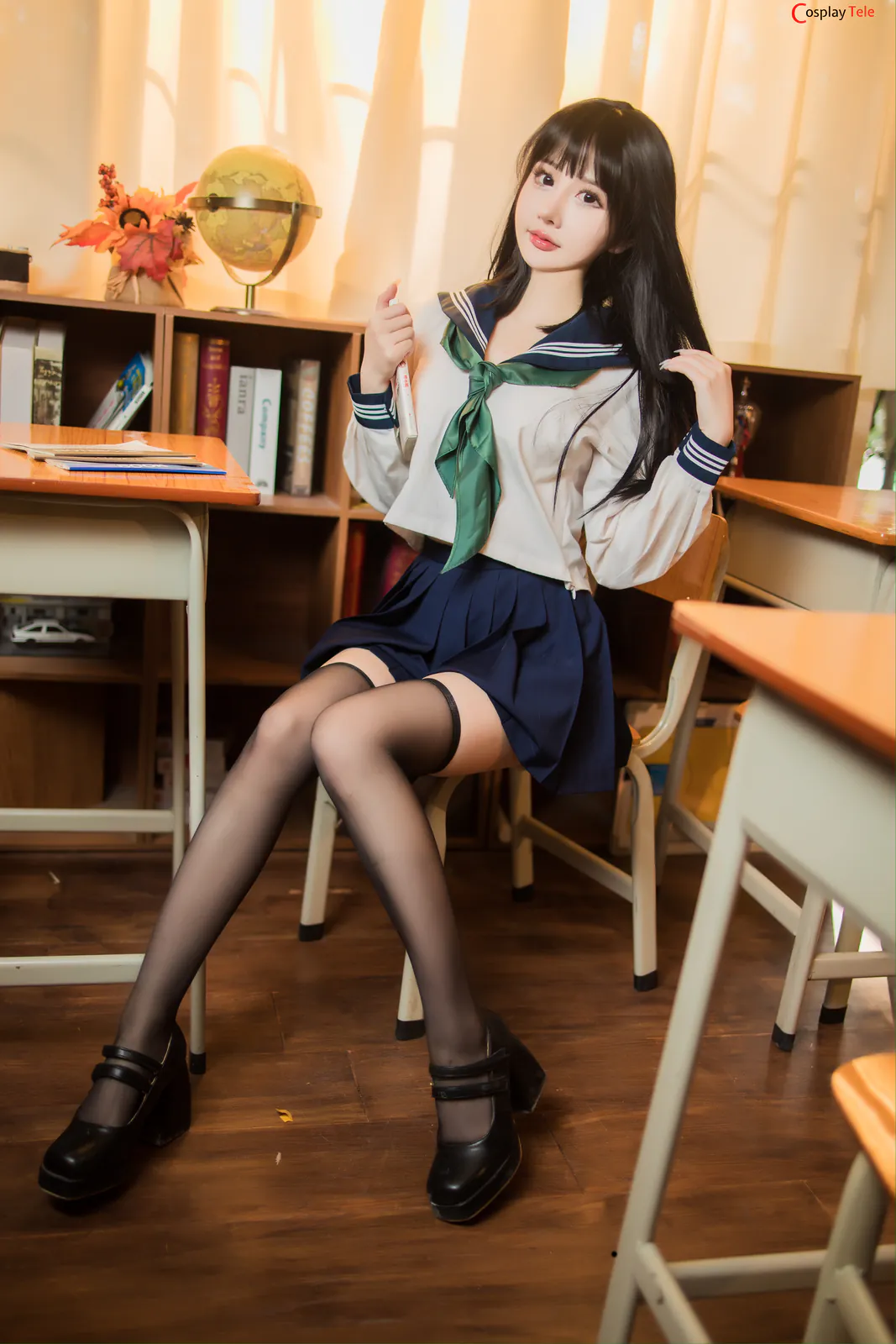 您的蛋蛋 (ddanlikeu) – Contrast School Girl