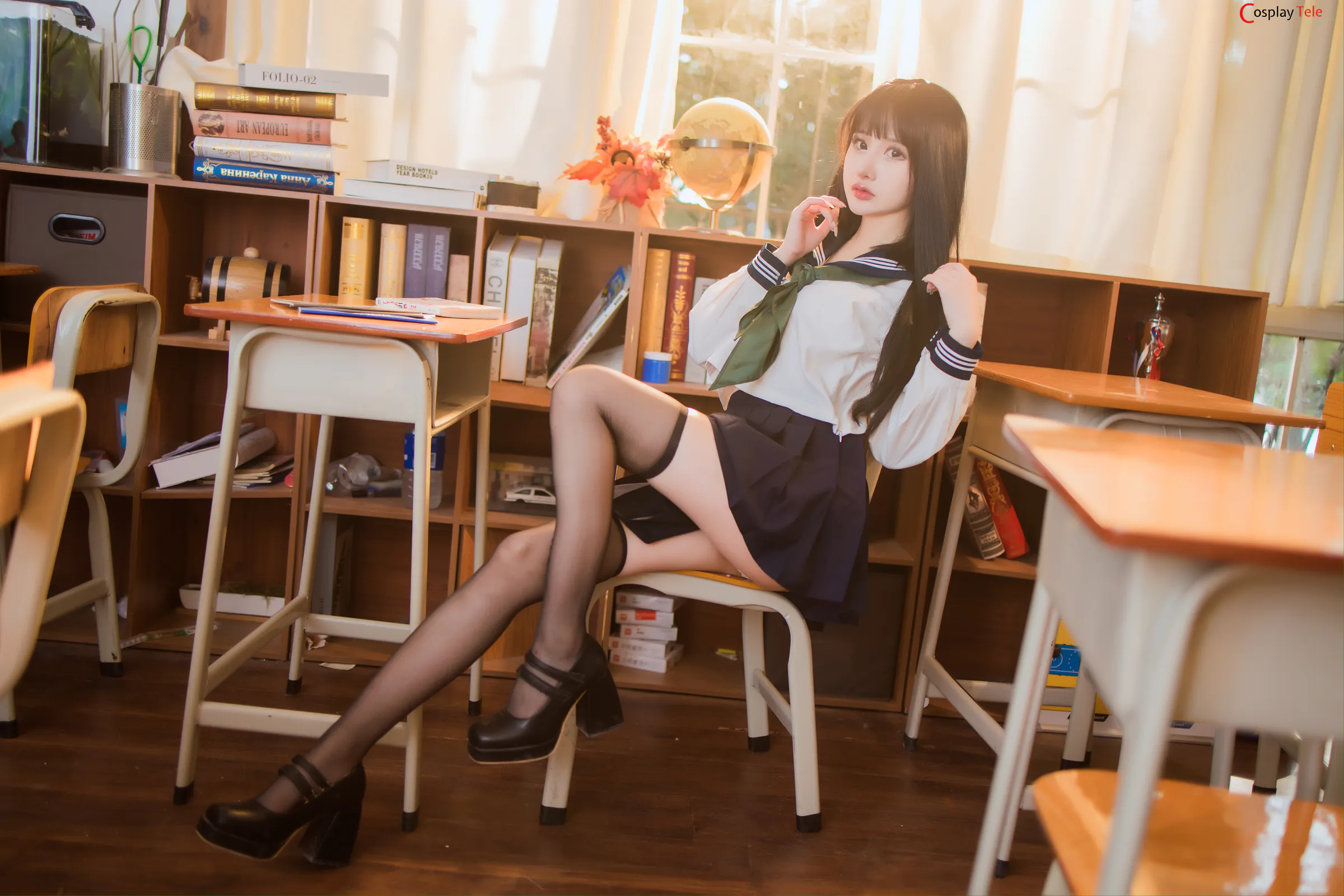 您的蛋蛋 (ddanlikeu) – Contrast School Girl