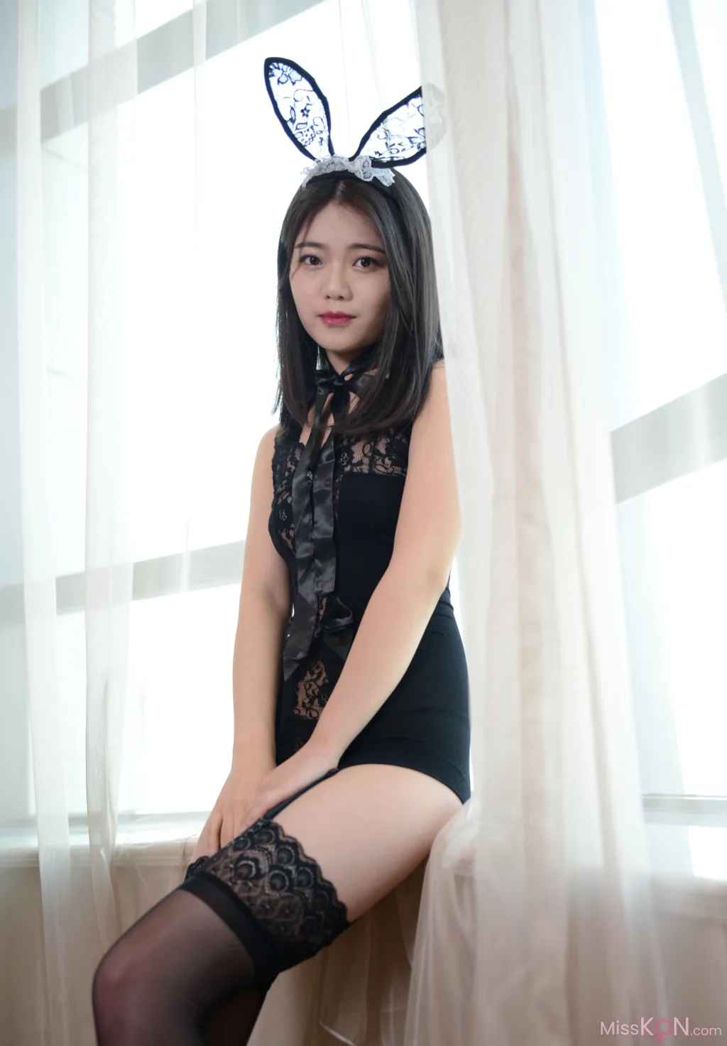 李沫_ 人气女神 诱人翘臀兔女郎写真
