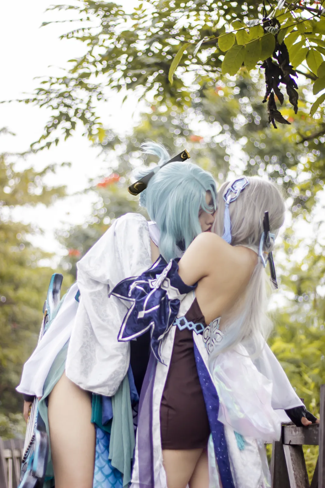 美月 HKxSYR cosplay Guizhong and Madame Ping – Genshin Impact