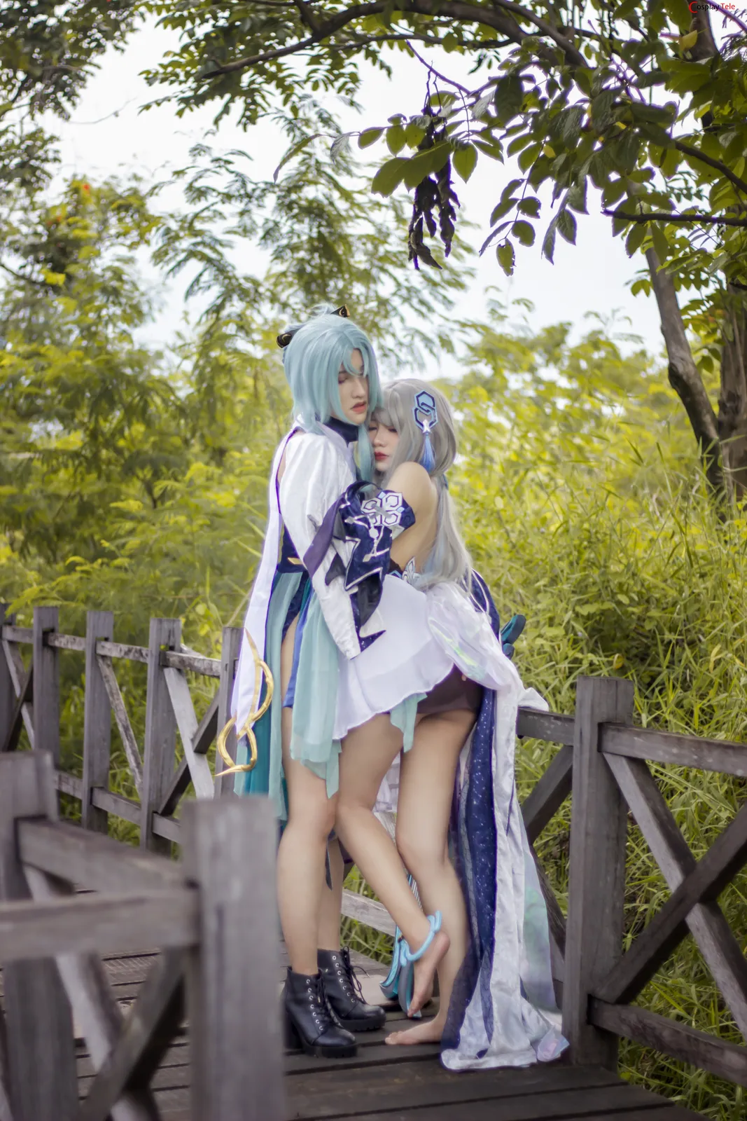 美月 HKxSYR cosplay Guizhong and Madame Ping – Genshin Impact