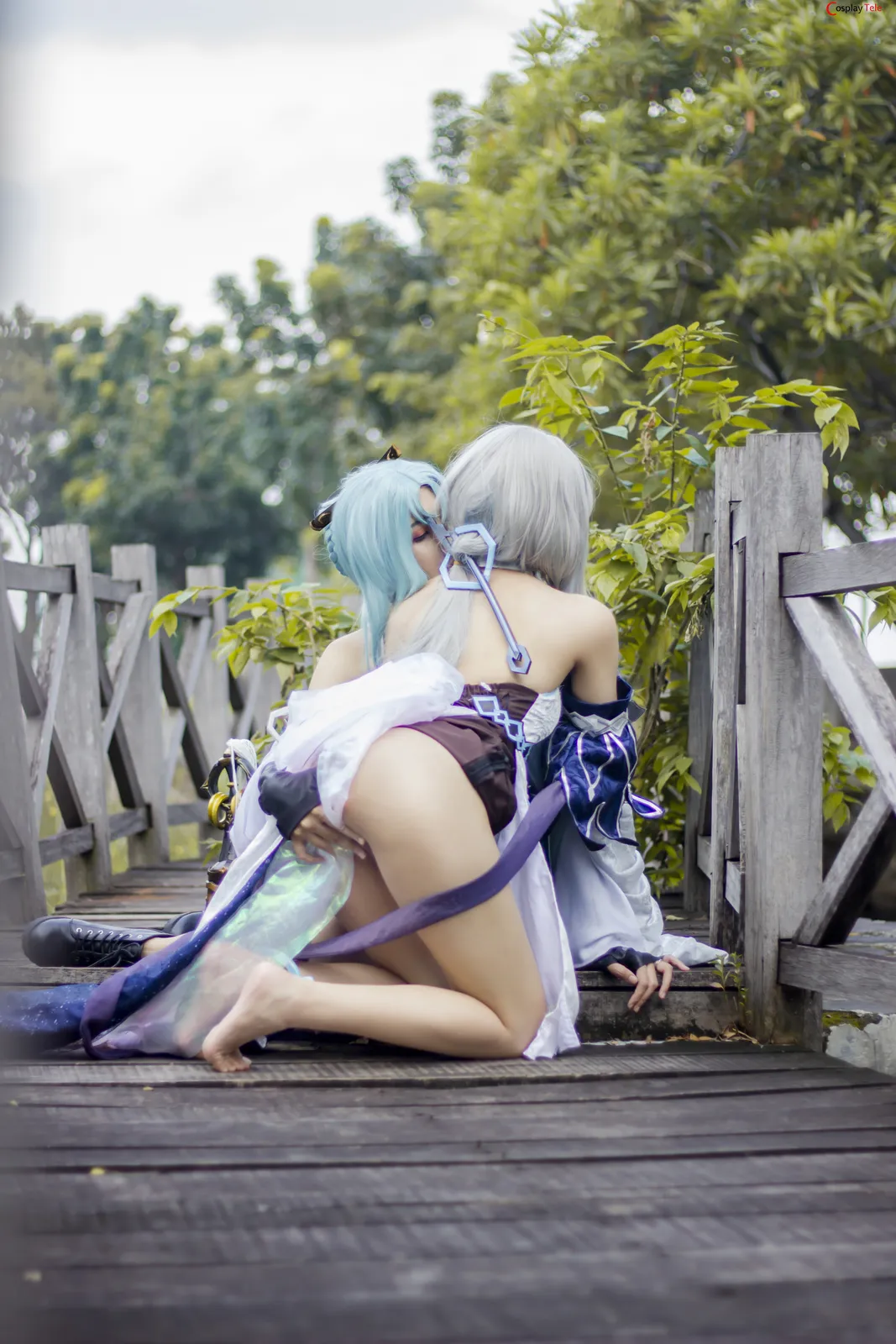 美月 HKxSYR cosplay Guizhong and Madame Ping – Genshin Impact