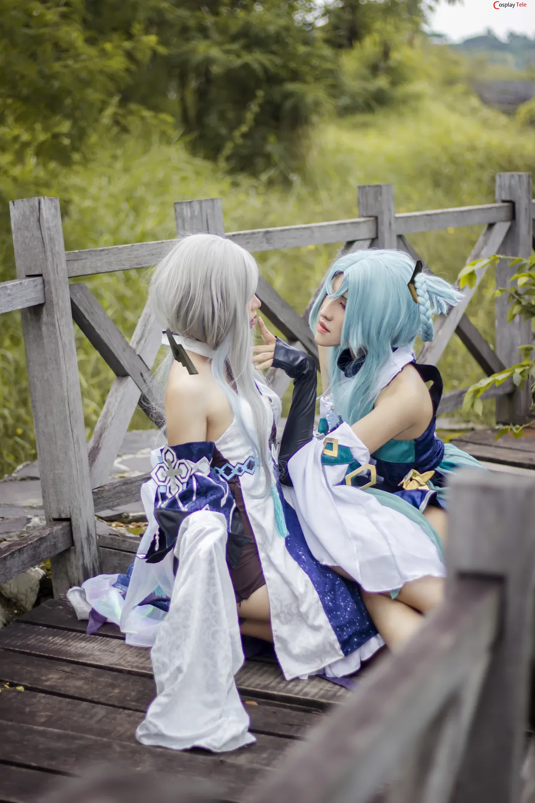 美月 HKxSYR cosplay Guizhong and Madame Ping – Genshin Impact