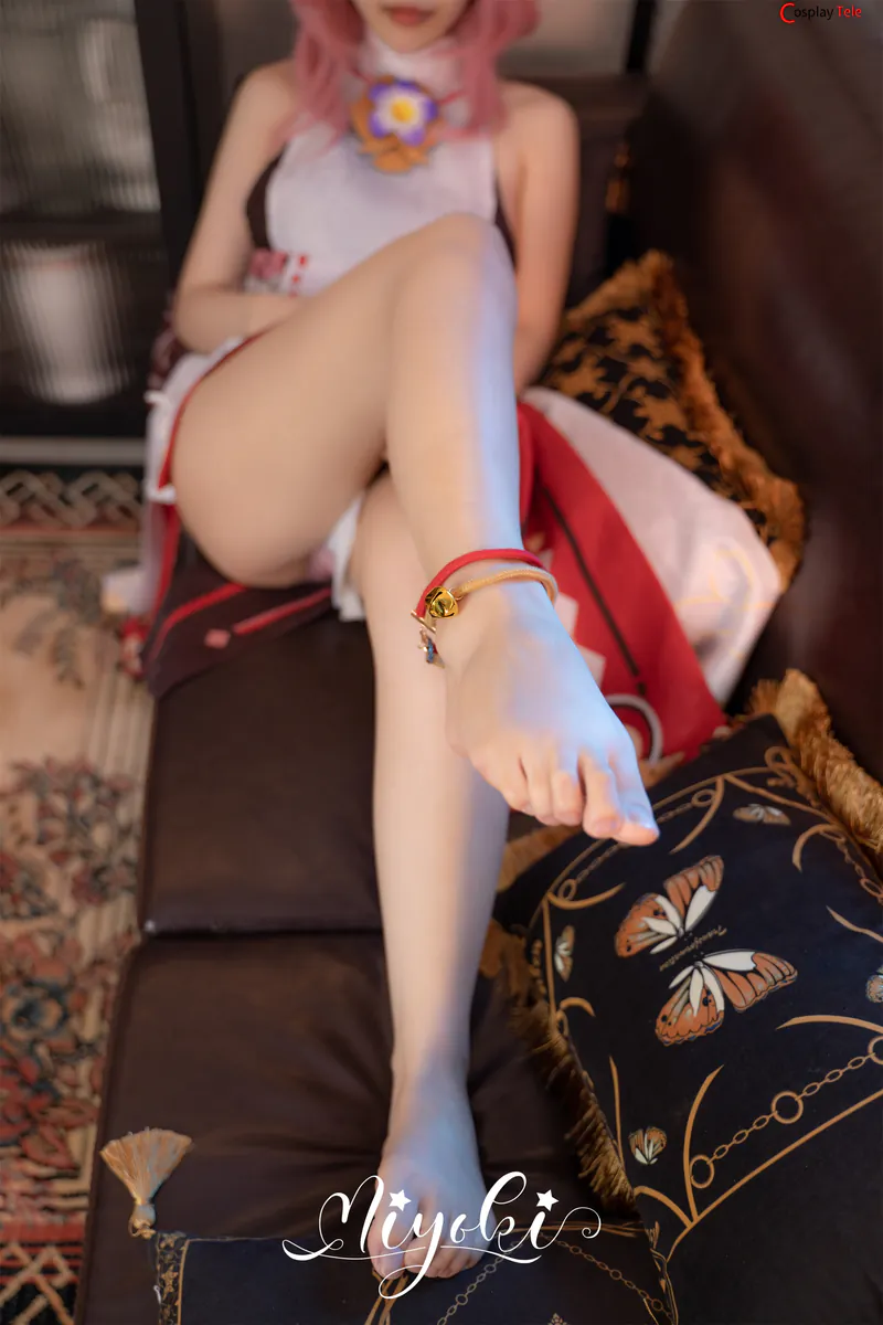 铃木美咲 (Misaki Suzuki) cosplay Yae Miko – Genshin Impact