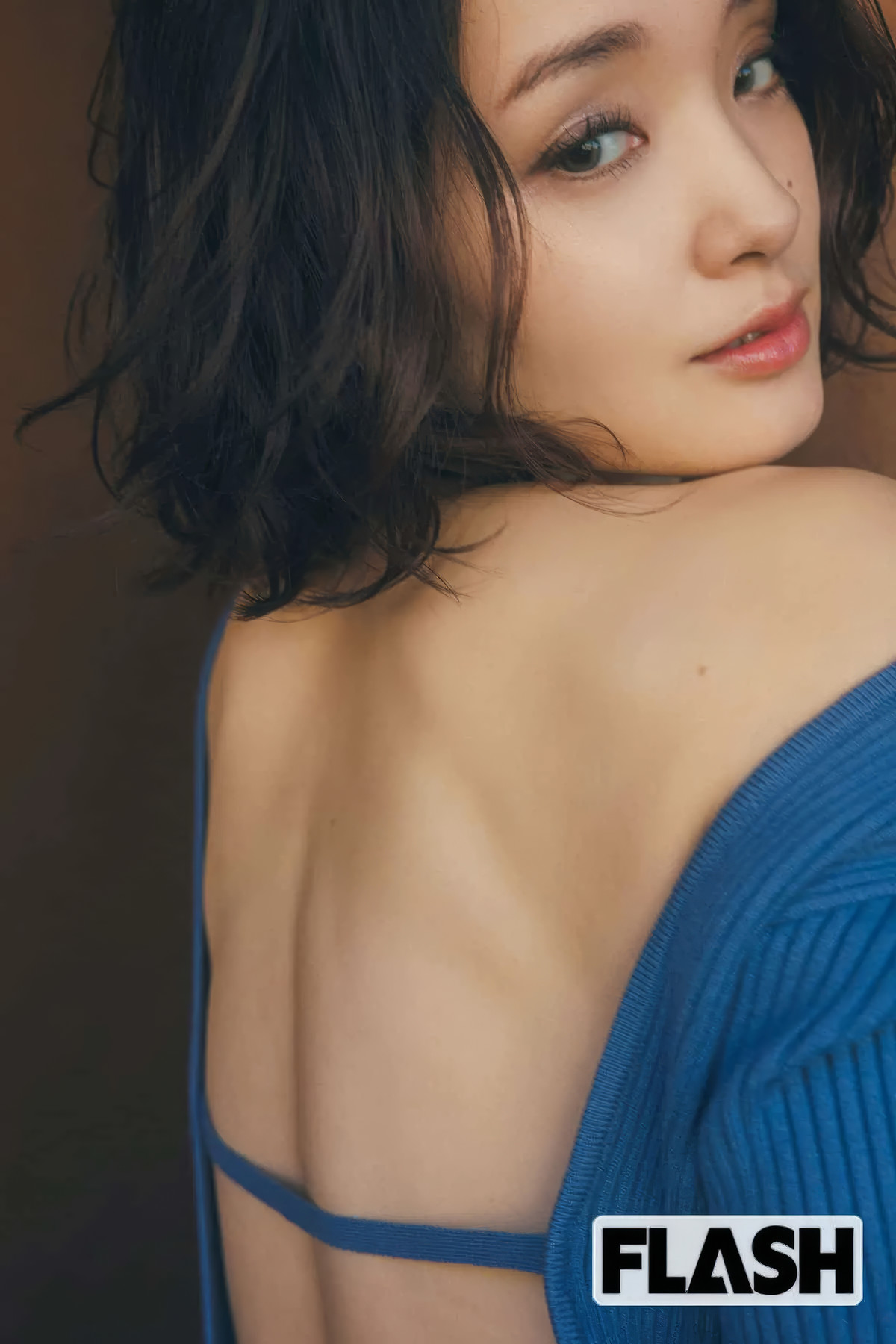 Ayame Goriki 刚力彩芽, FLASH 2025.02.04 (フラッシュ 2025年2月4日号)