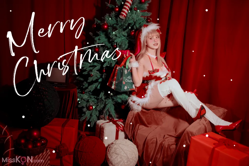 Coser@PingPing_ Emma Xmas NIKKE