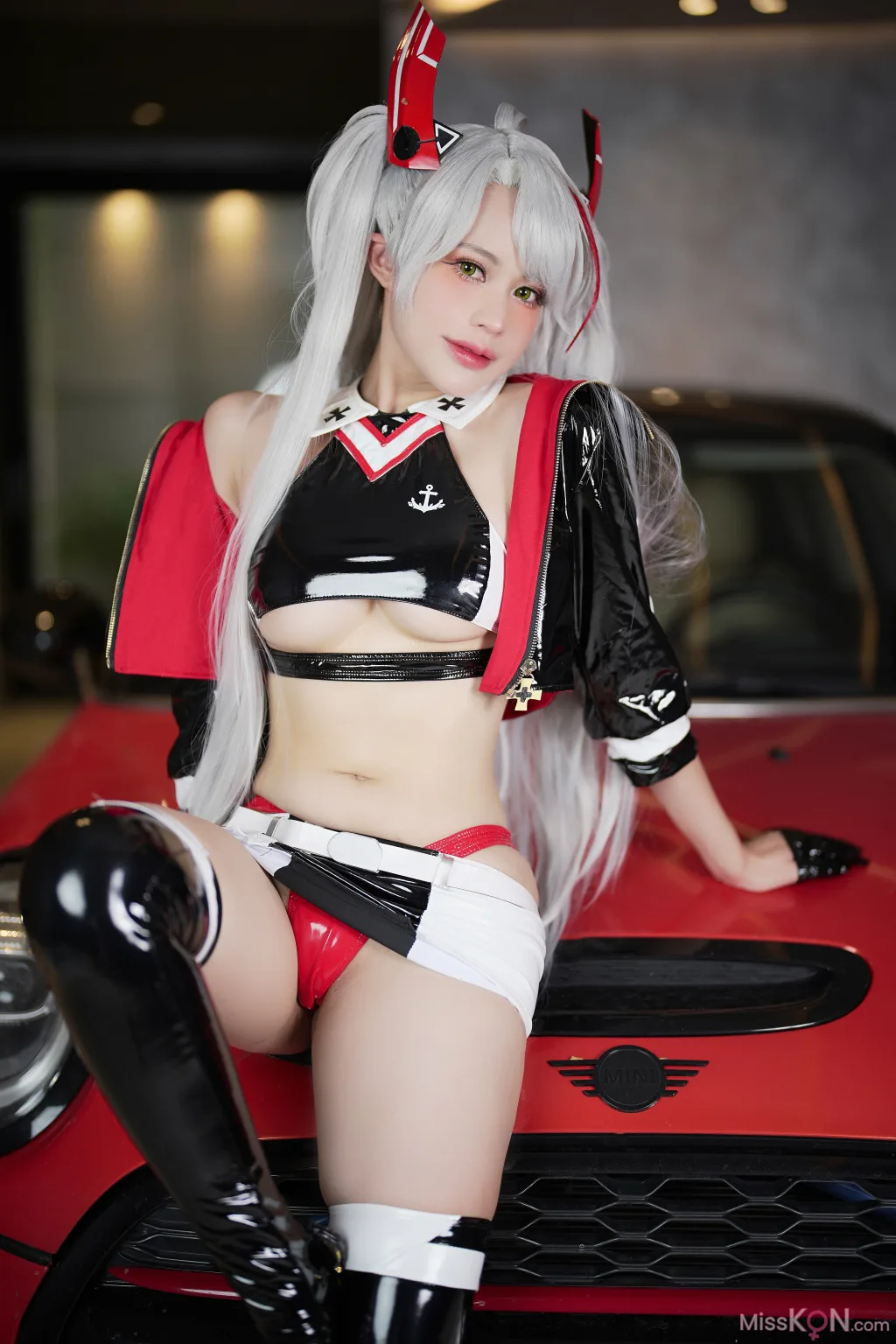 Coser@PingPing_ Prinz Eugen (Race Queen)