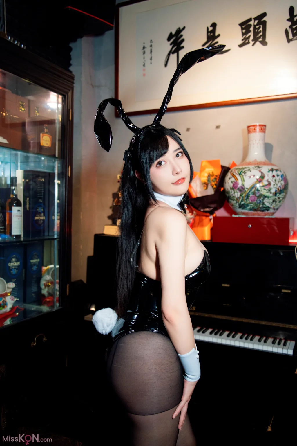 Coser@糖果果Candy_ 黑胶兔兔2