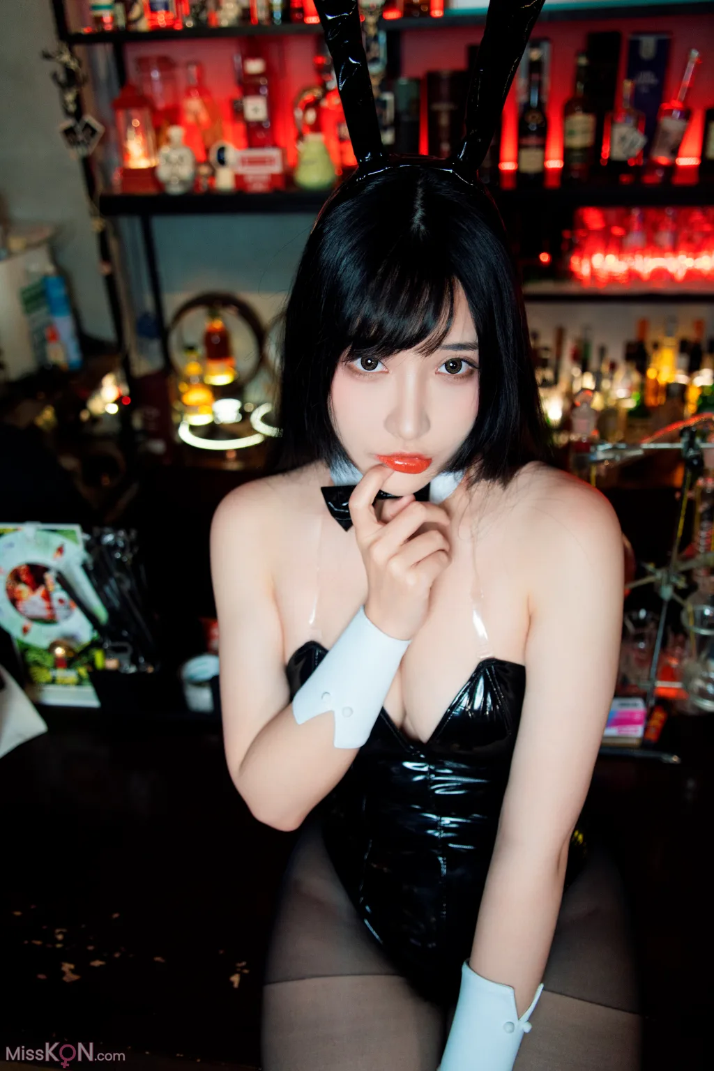 Coser@糖果果Candy_ 黑胶兔兔2