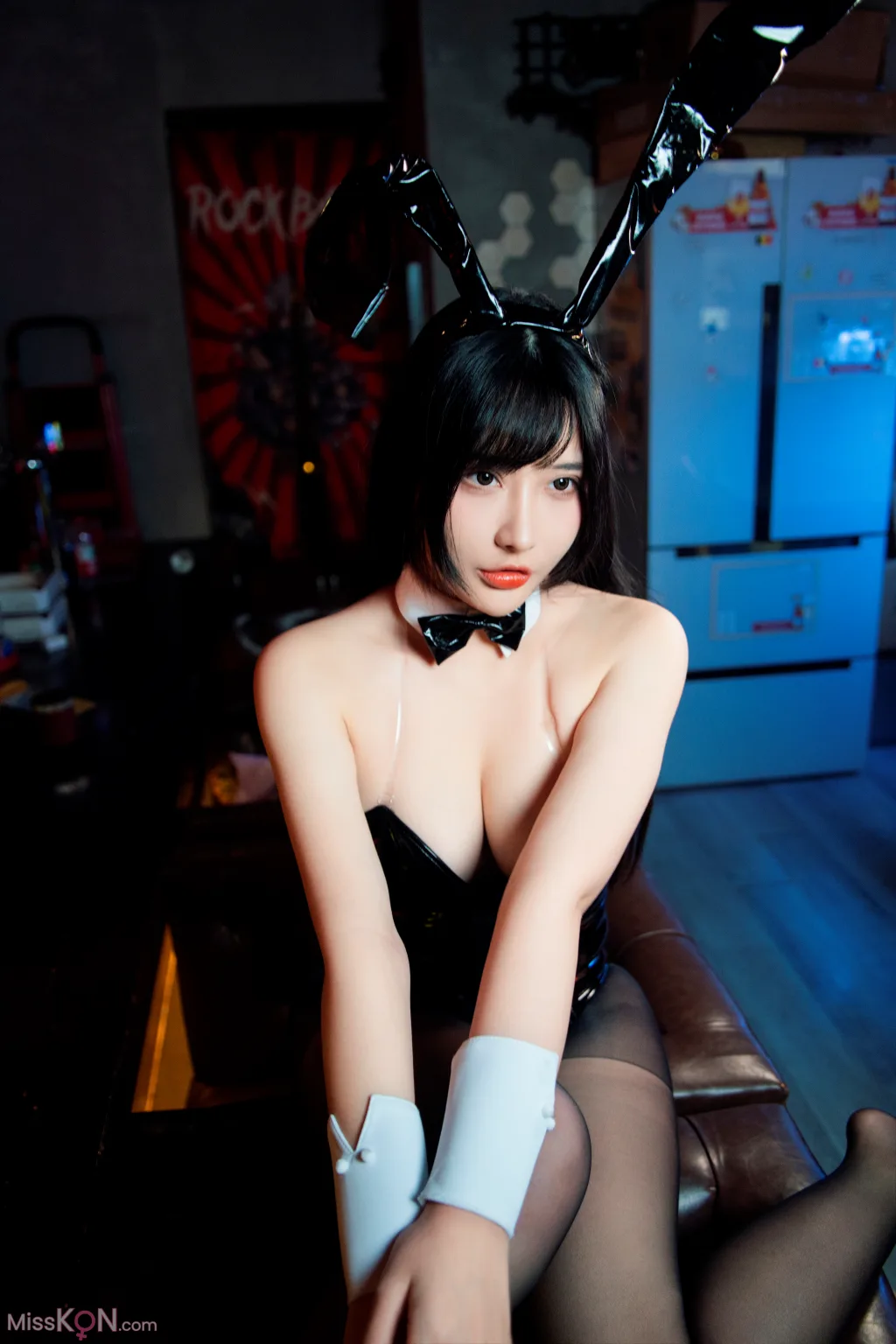 Coser@糖果果Candy_ 黑胶兔兔2