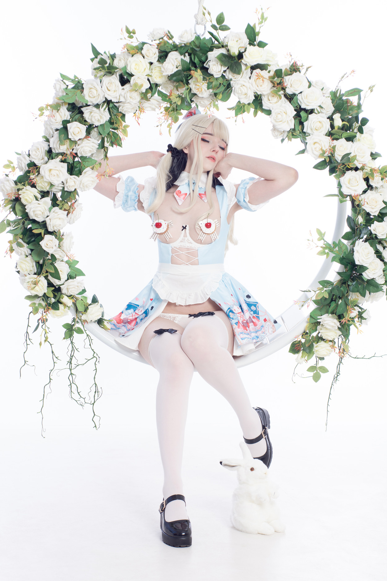 Cosplay Candy_Ball Alice in Easterland