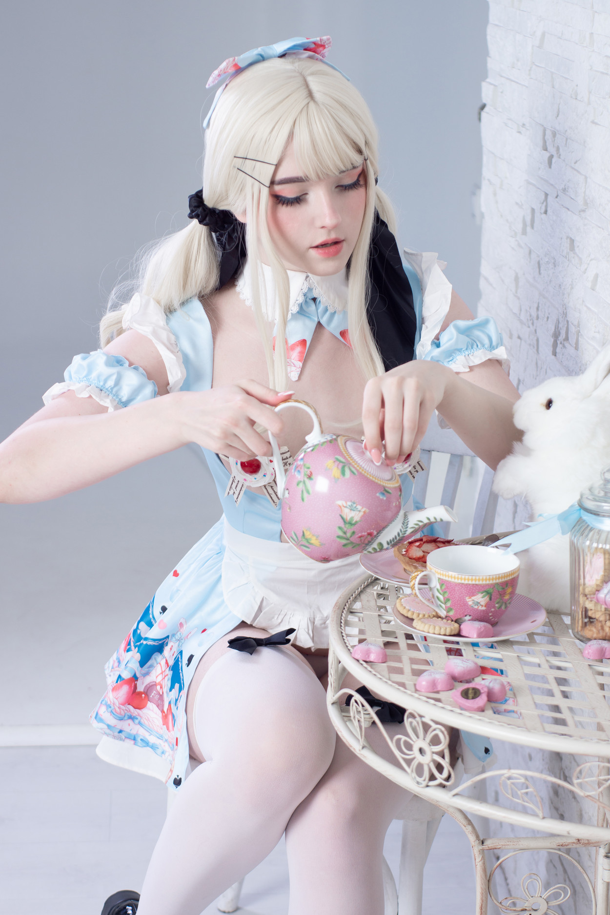 Cosplay Candy_Ball Alice in Easterland