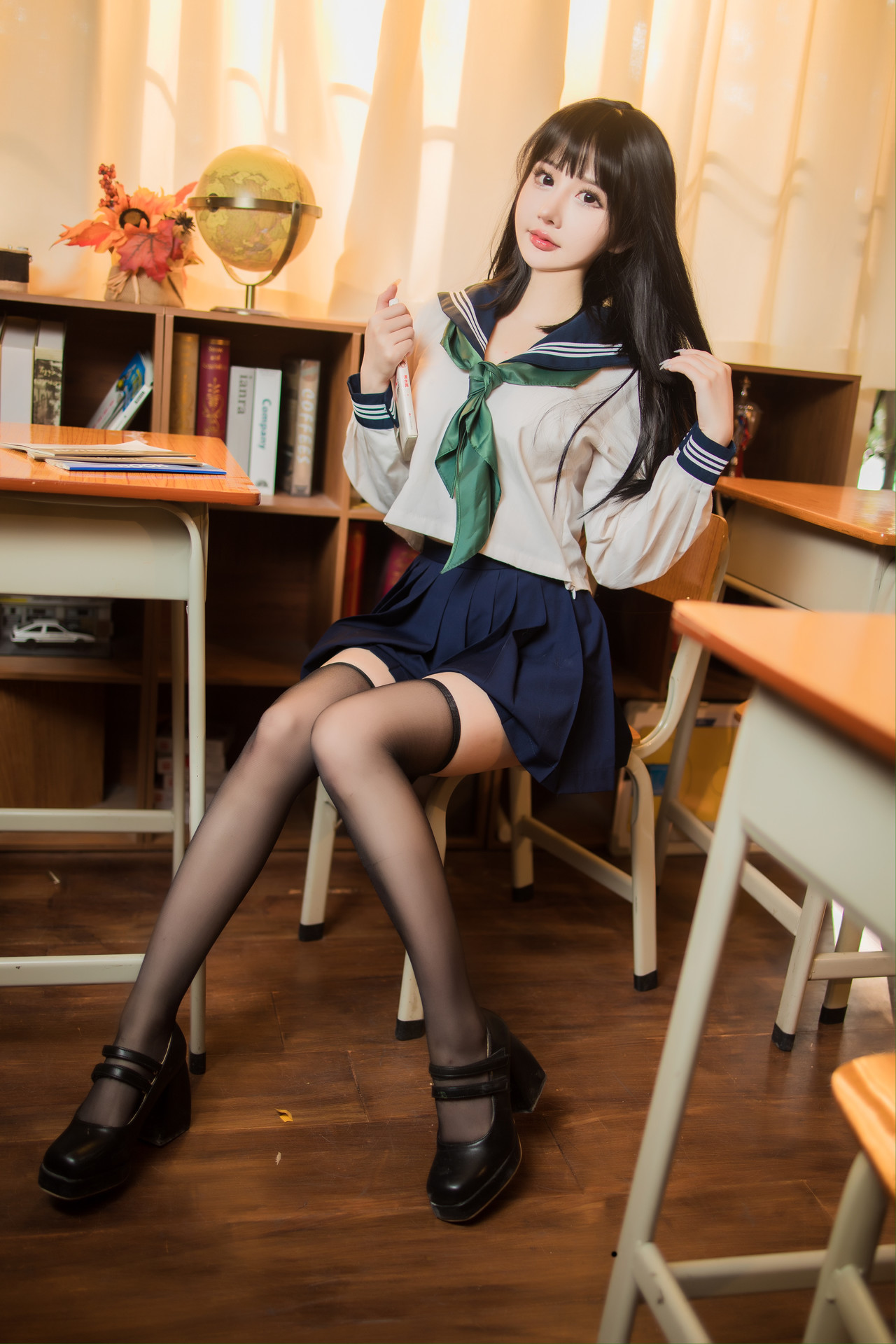 Cosplay 您的蛋蛋 反差学妹