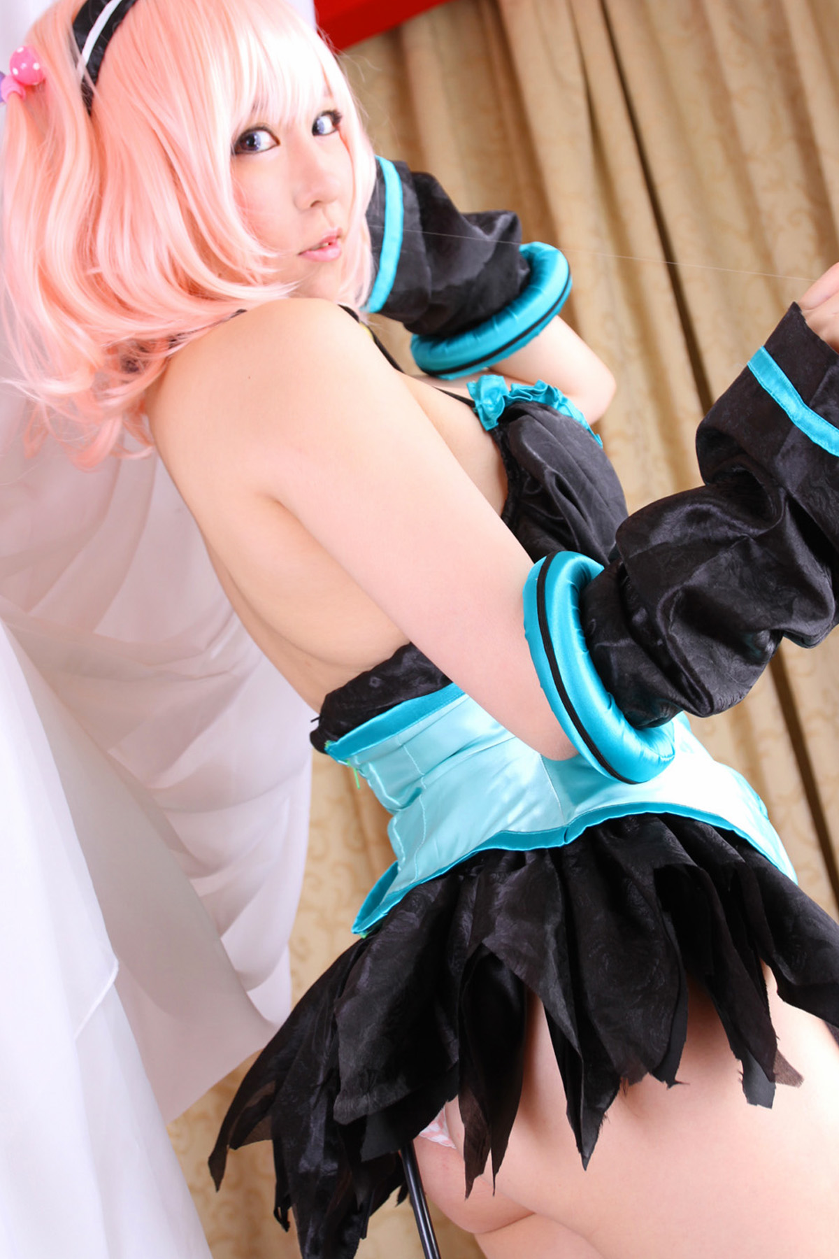 [Cosplay][HERESY] Ringo Mitsuki 林檎蜜紀 - More & More