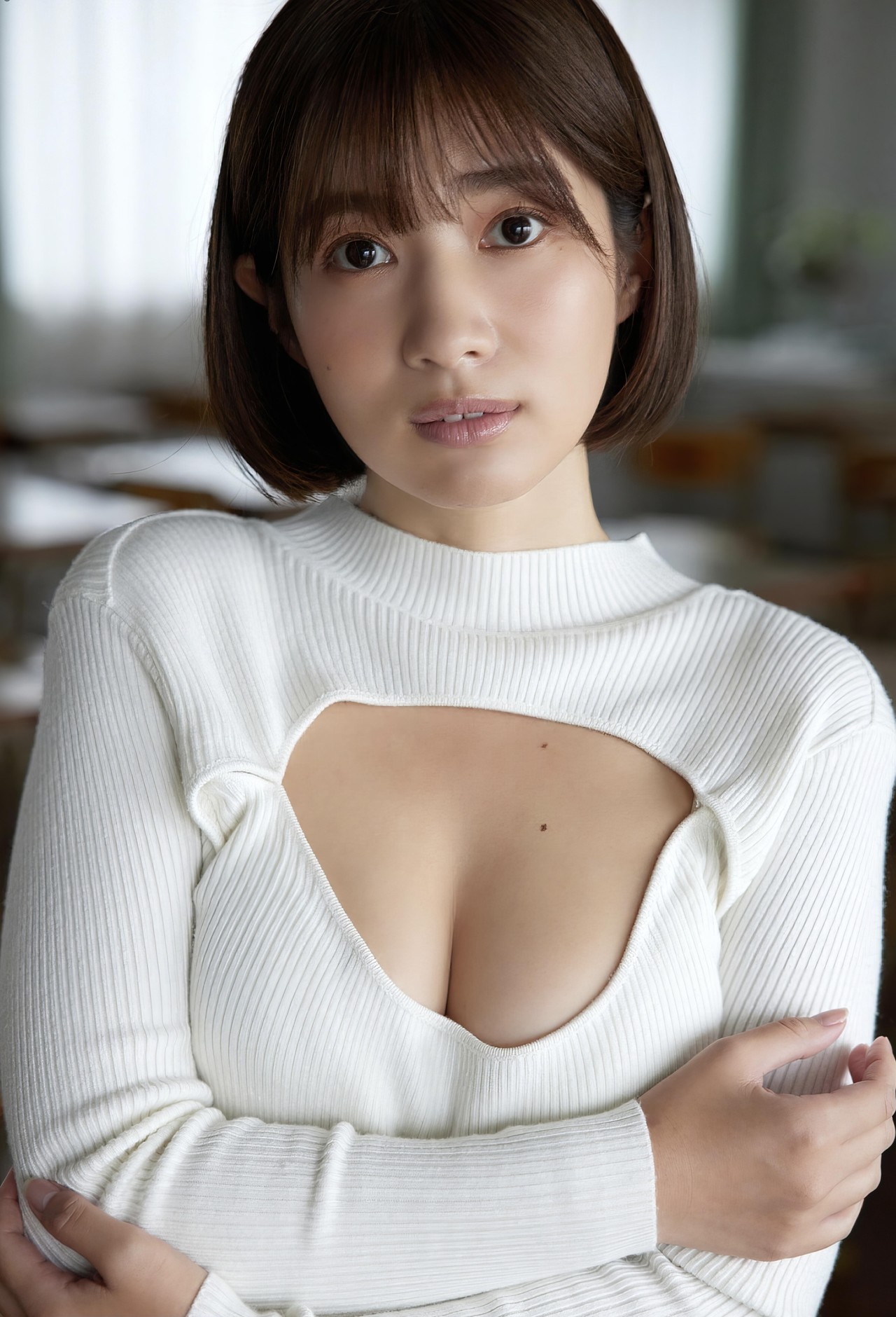 Mai Ishioka 石岡真衣, 解禁グラビア写真集 先生のこと、好きになってくれた