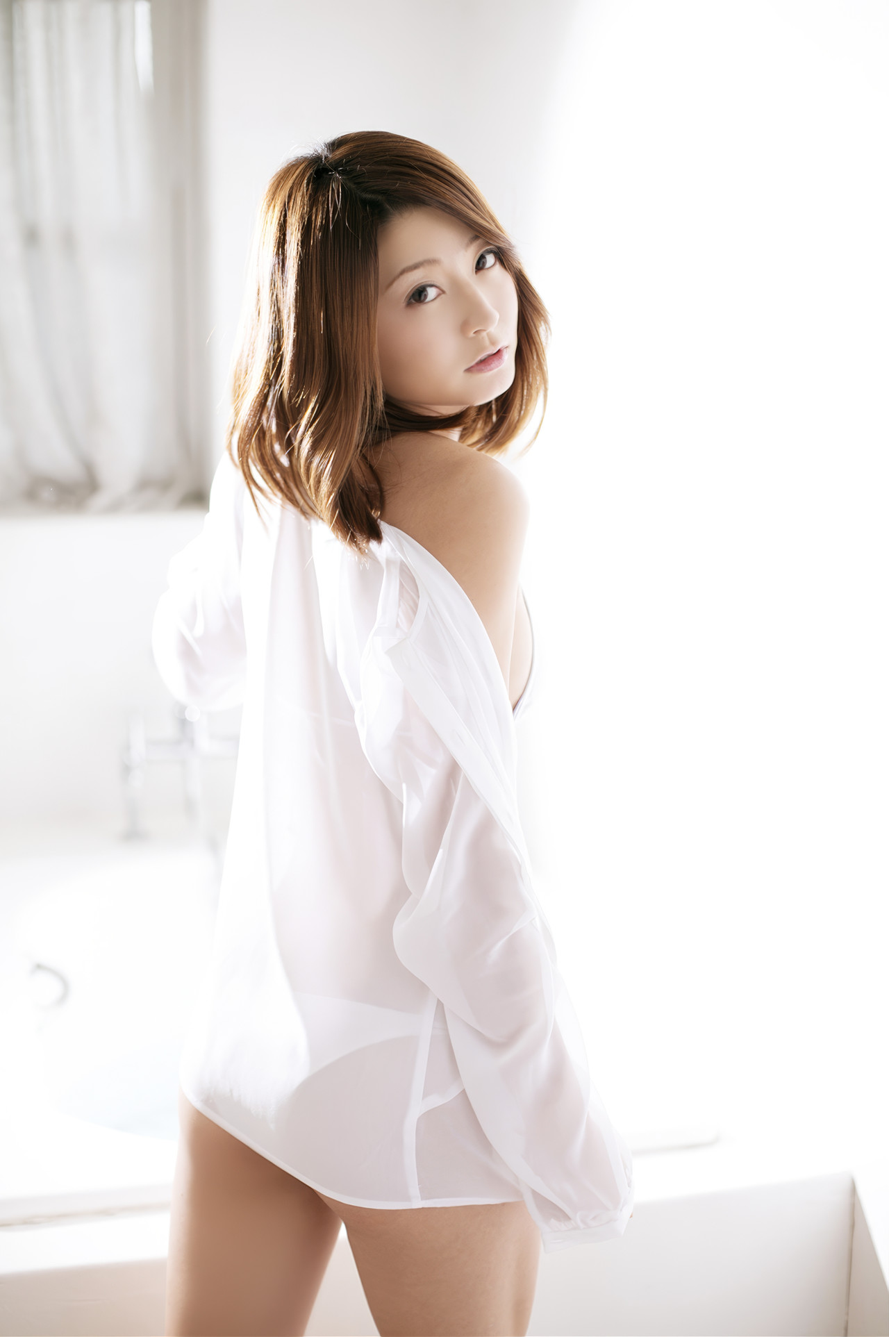 Mami Sakamoto 阪本麻美, 丸々熟した三十路のお尻 必撮！まるごと★ Set.01