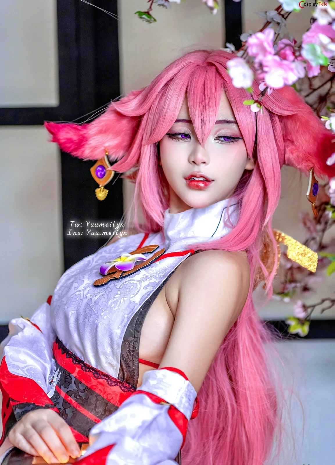 Meiilyn (yuumeilyn) cosplay Yae Miko – Genshin Impact