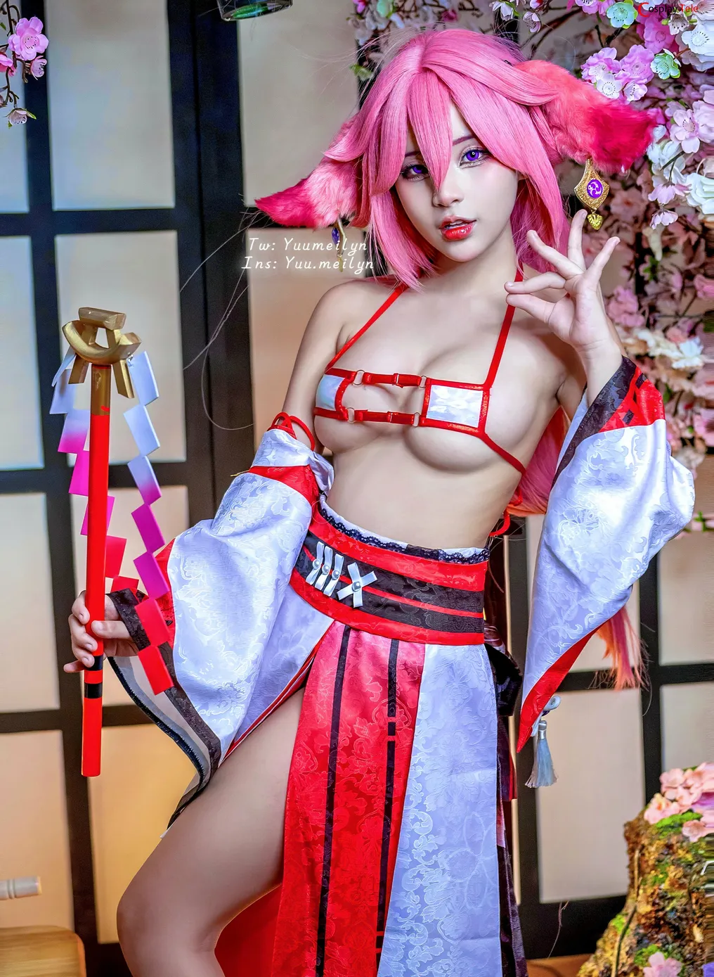 Meiilyn (yuumeilyn) cosplay Yae Miko – Genshin Impact