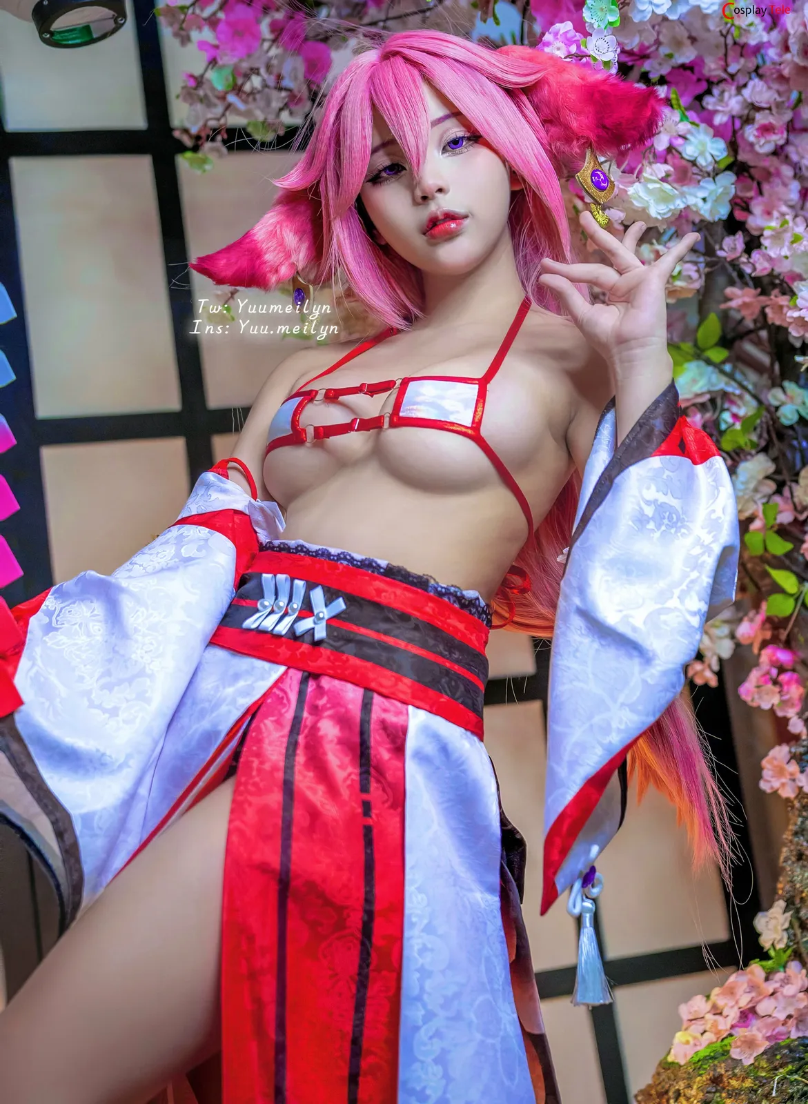 Meiilyn (yuumeilyn) cosplay Yae Miko – Genshin Impact