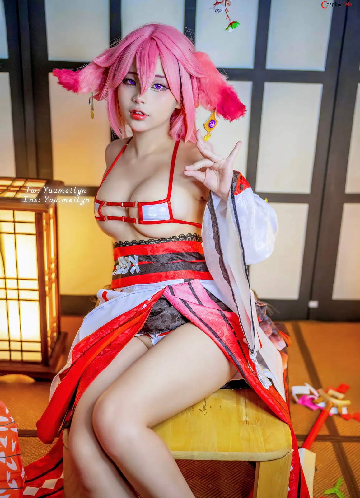 Meiilyn (yuumeilyn) cosplay Yae Miko – Genshin Impact