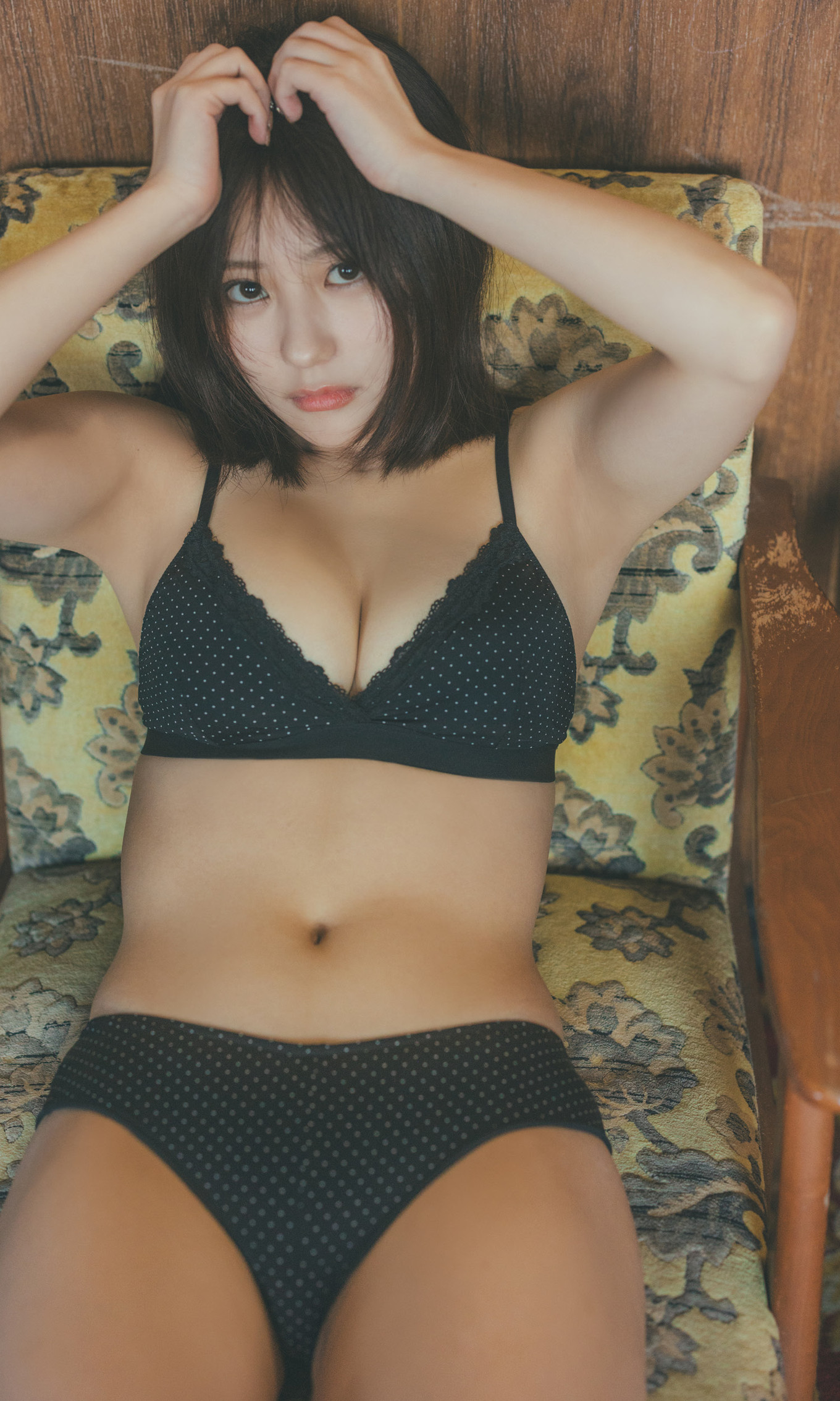 Miku Tanaka 田中美久, 周プレ Photo Book 「キミの街まで」 Set.04