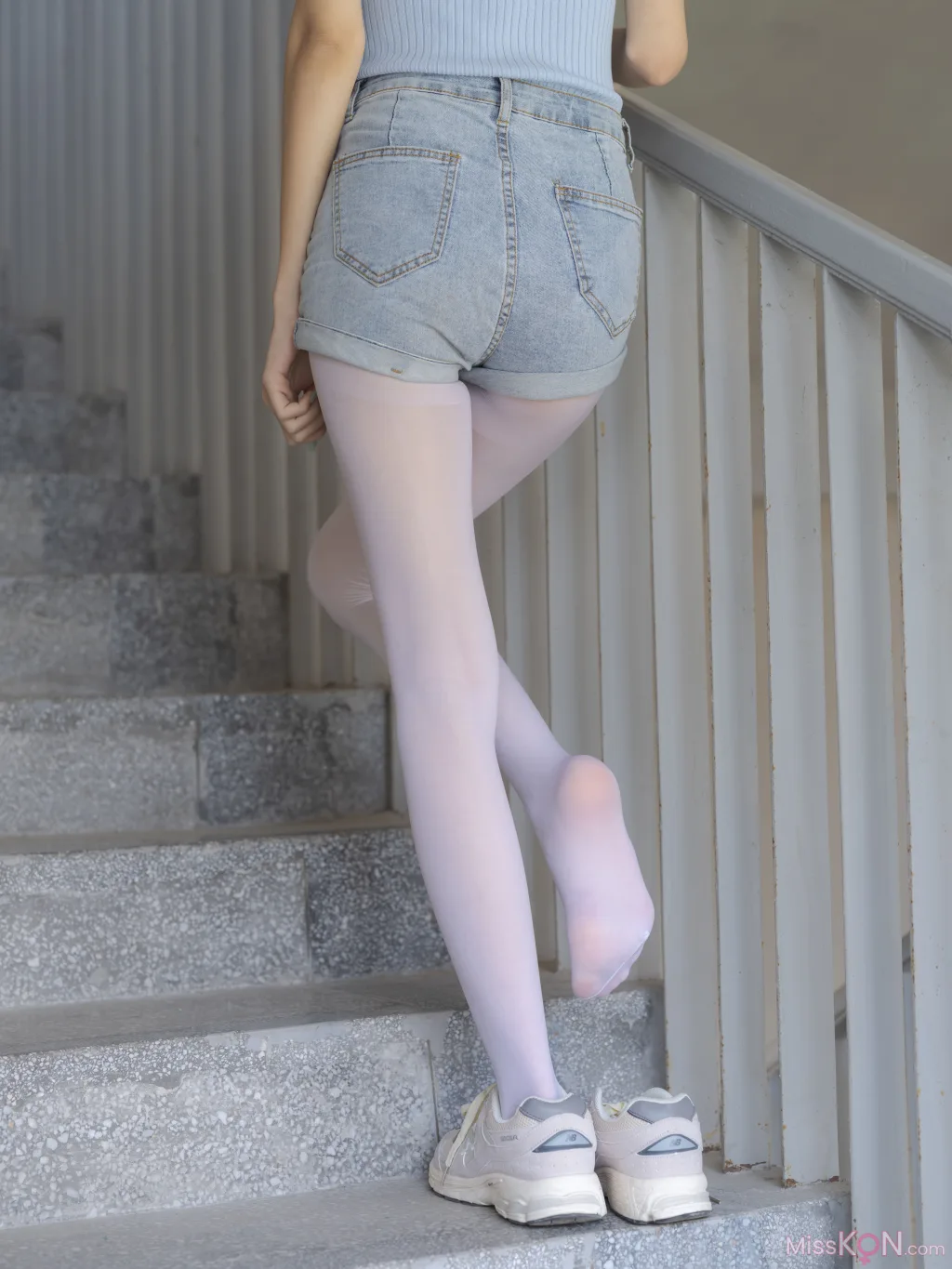 [森萝财团写真] 媛媛 试拍 15D超薄白丝