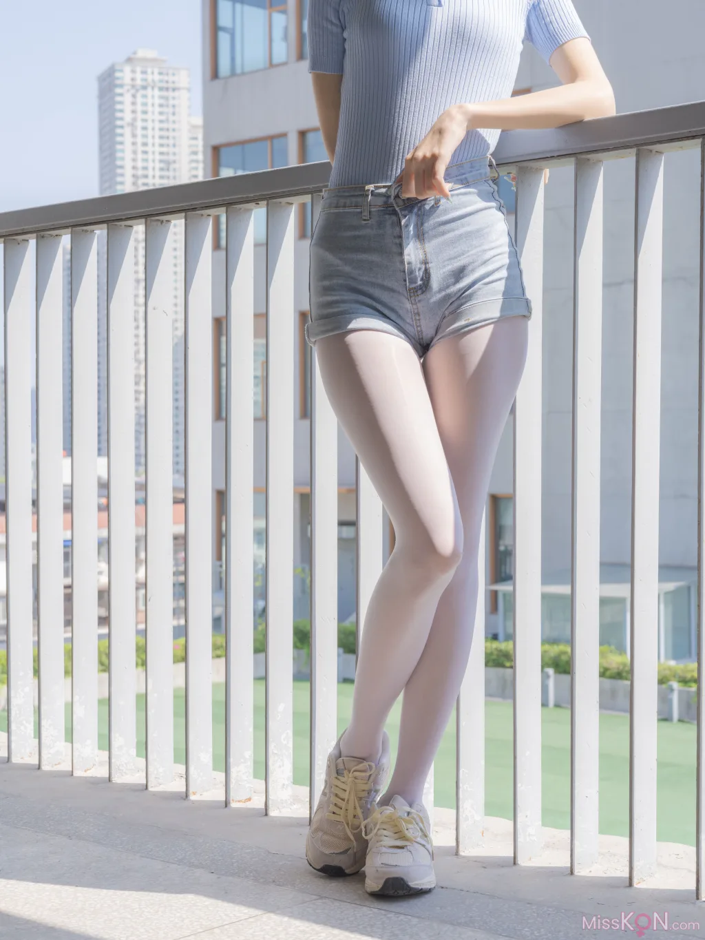 [森萝财团写真] 媛媛 试拍 15D超薄白丝